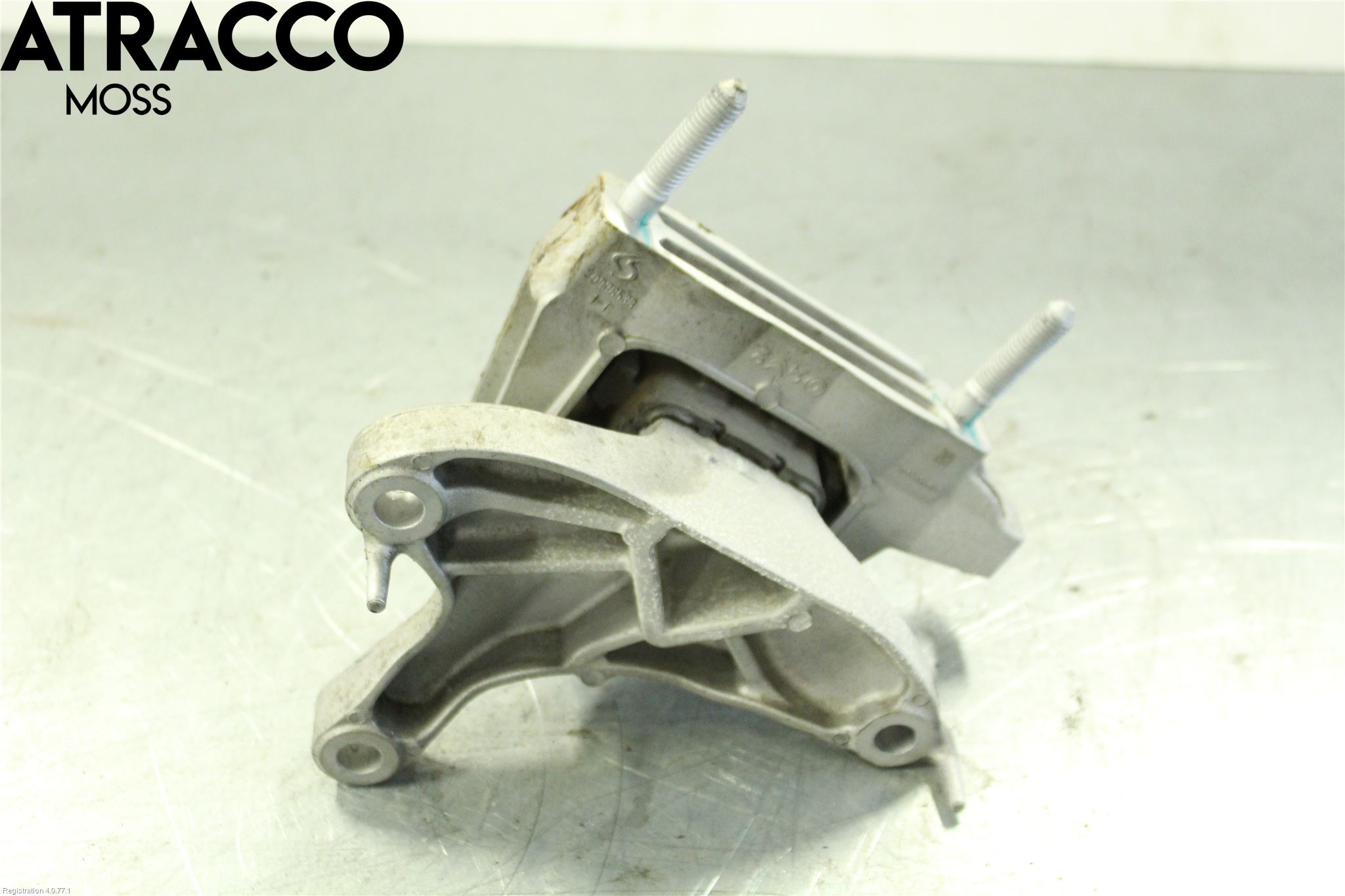 Peugeot 2008/E-2008 20- Motorfäste