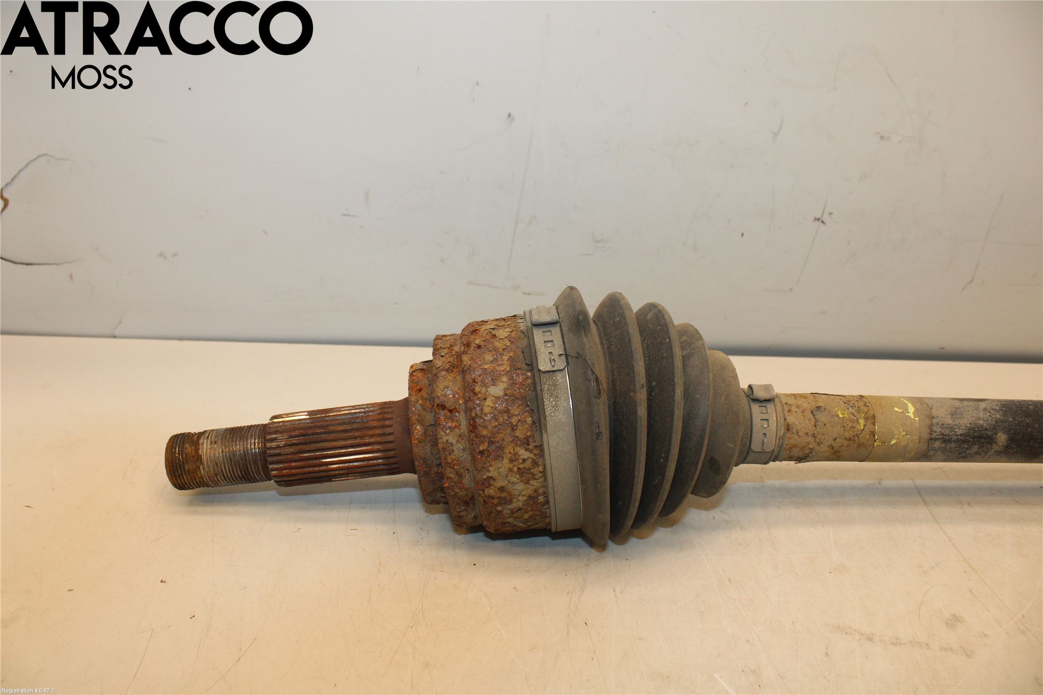 Nissan LEAF 11-17 Drivaxel Fram Vänster