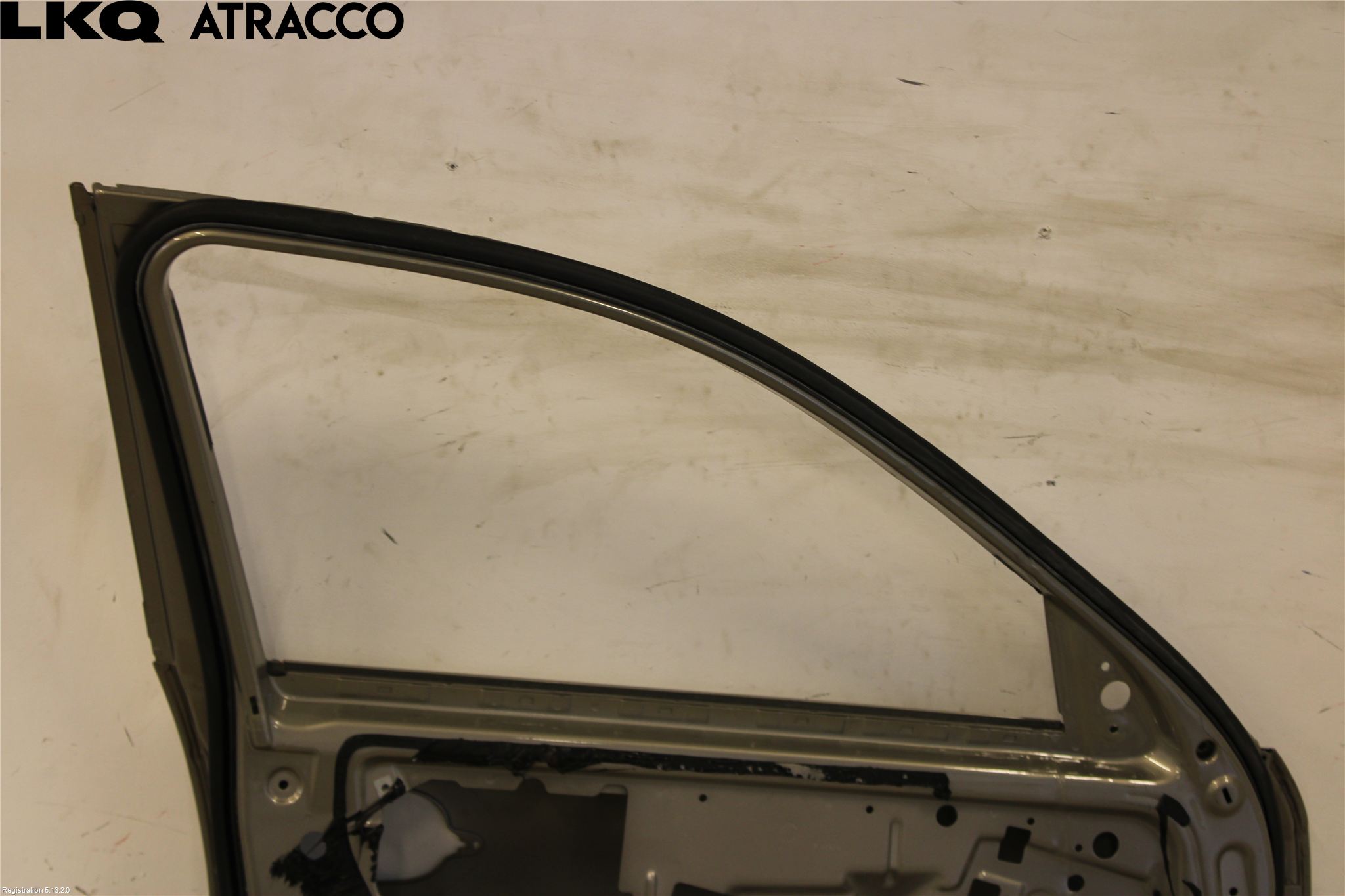 BMW 5 E60/61 Sed/Tou 02-10 Dörr Fram Vänster