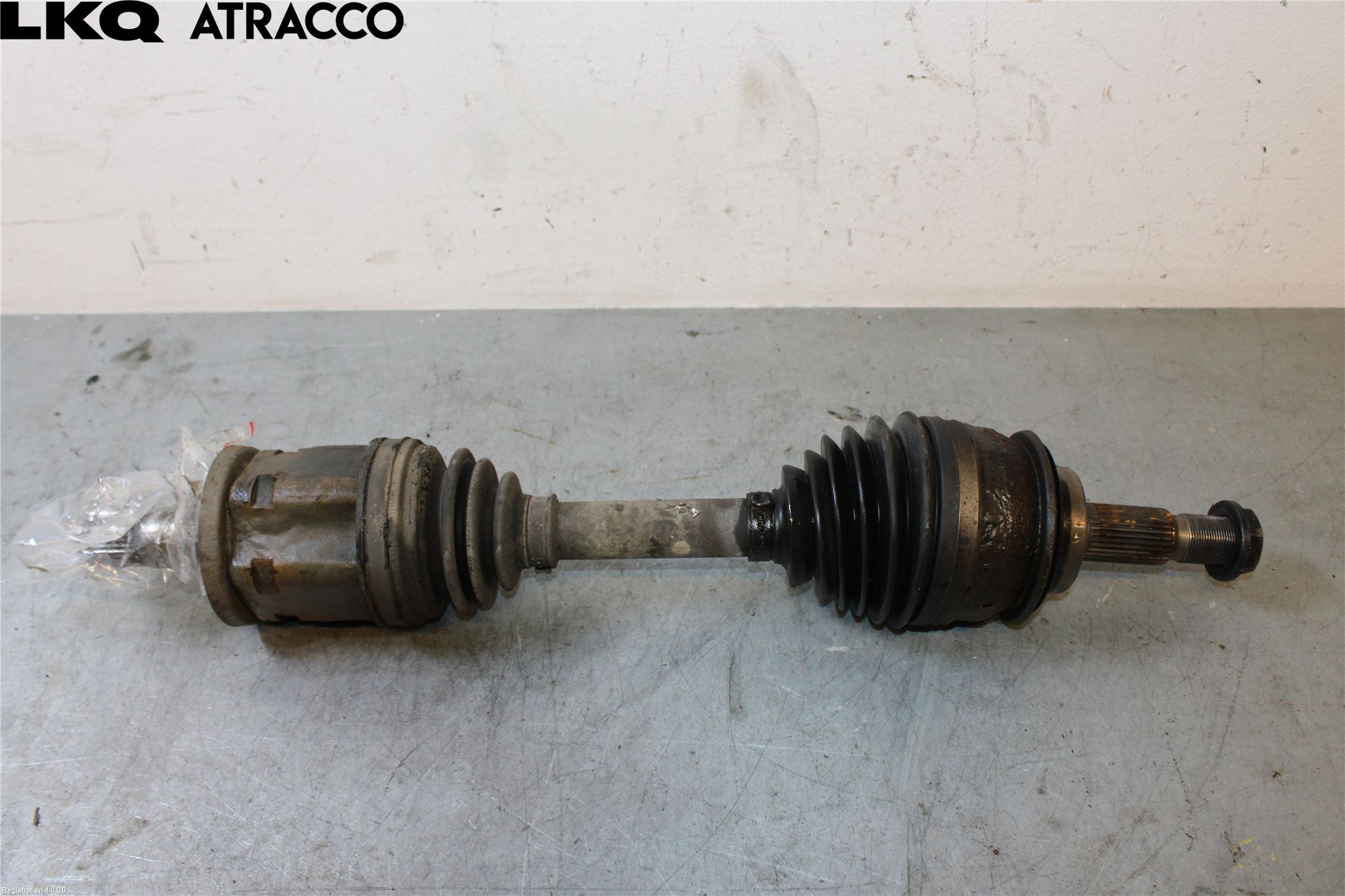 Toyota HILUX 16- Drivaxel Fram Vä Hö