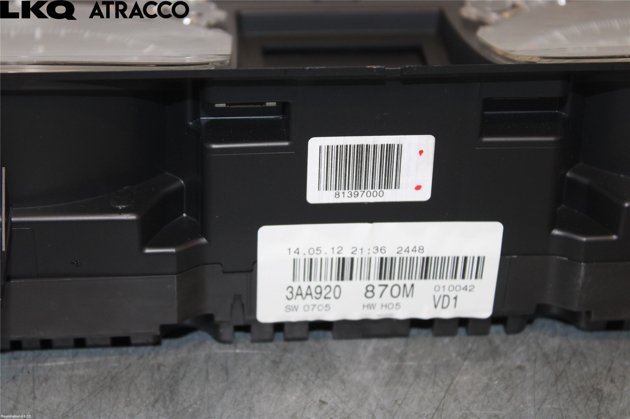 Volkswagen VW PASSAT 11-14 Instrument Komb