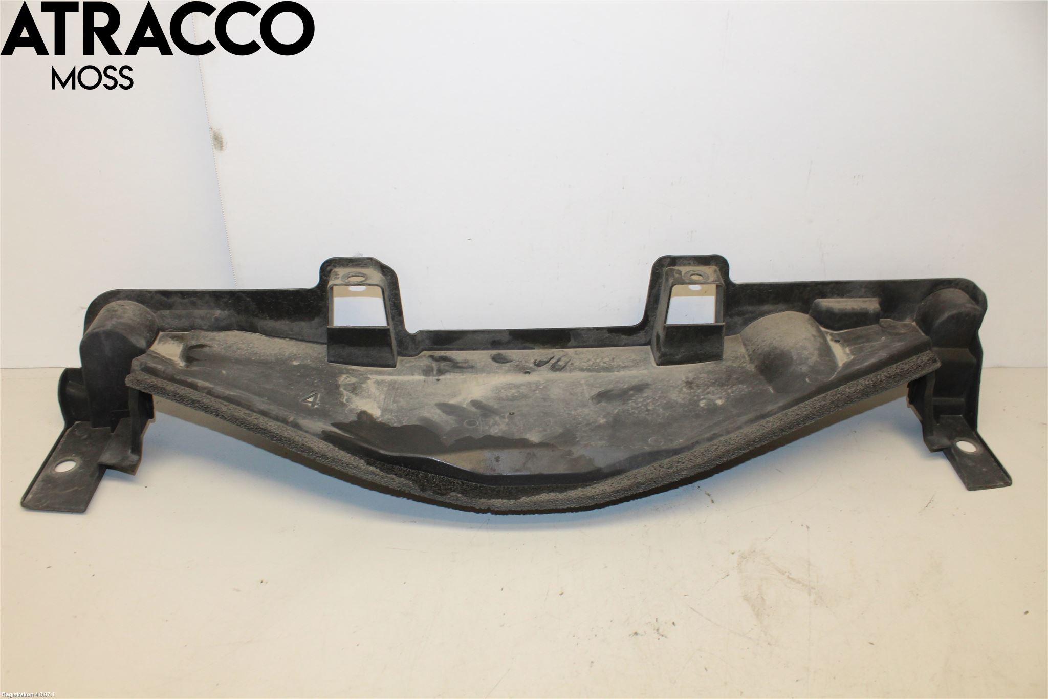 Toyota YARIS XP130 12-14 Deflektor Plåt-Plast Kylning