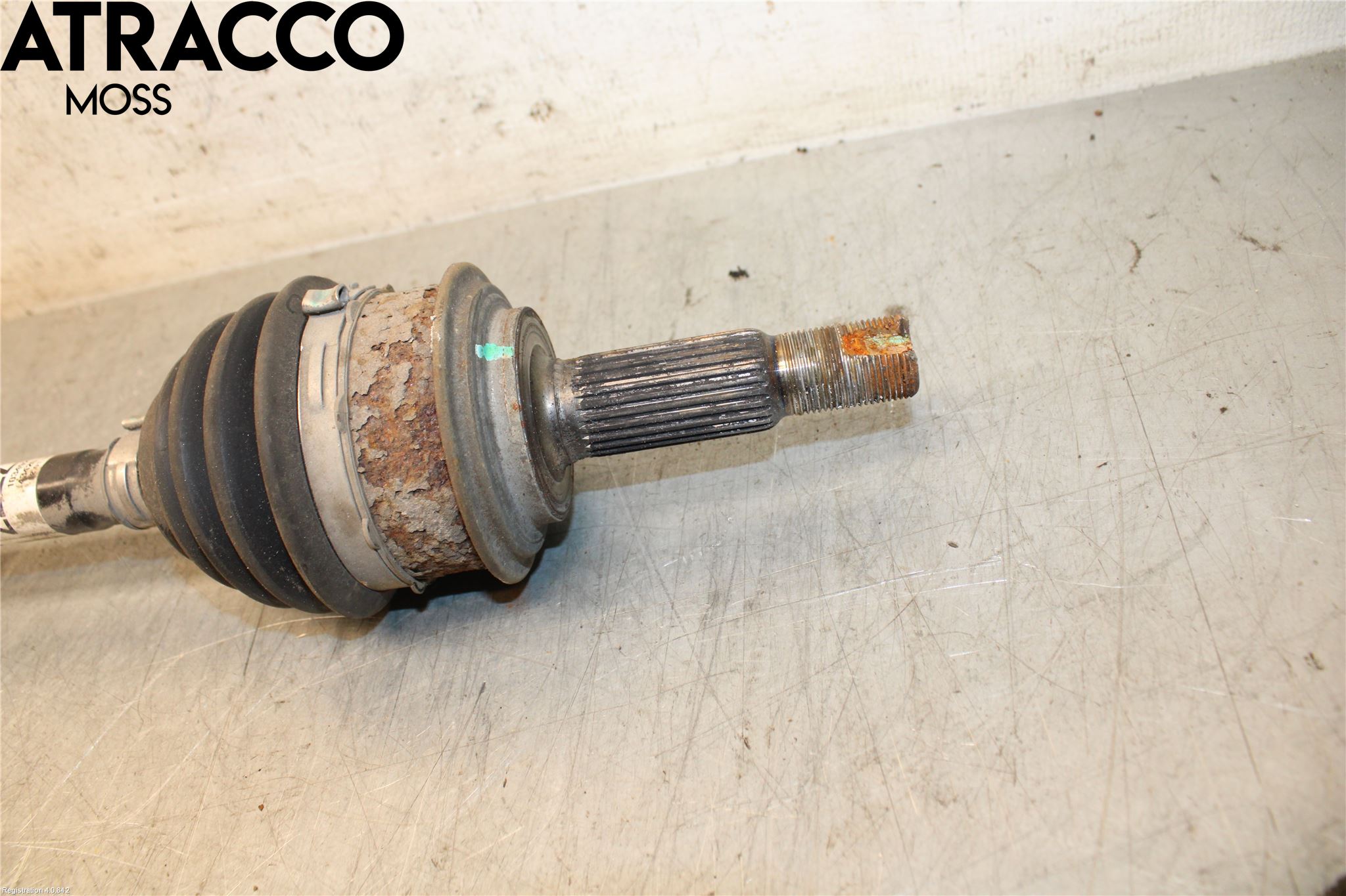 Toyota YARIS XP130 15-20 Drivaxel Fram Vänster