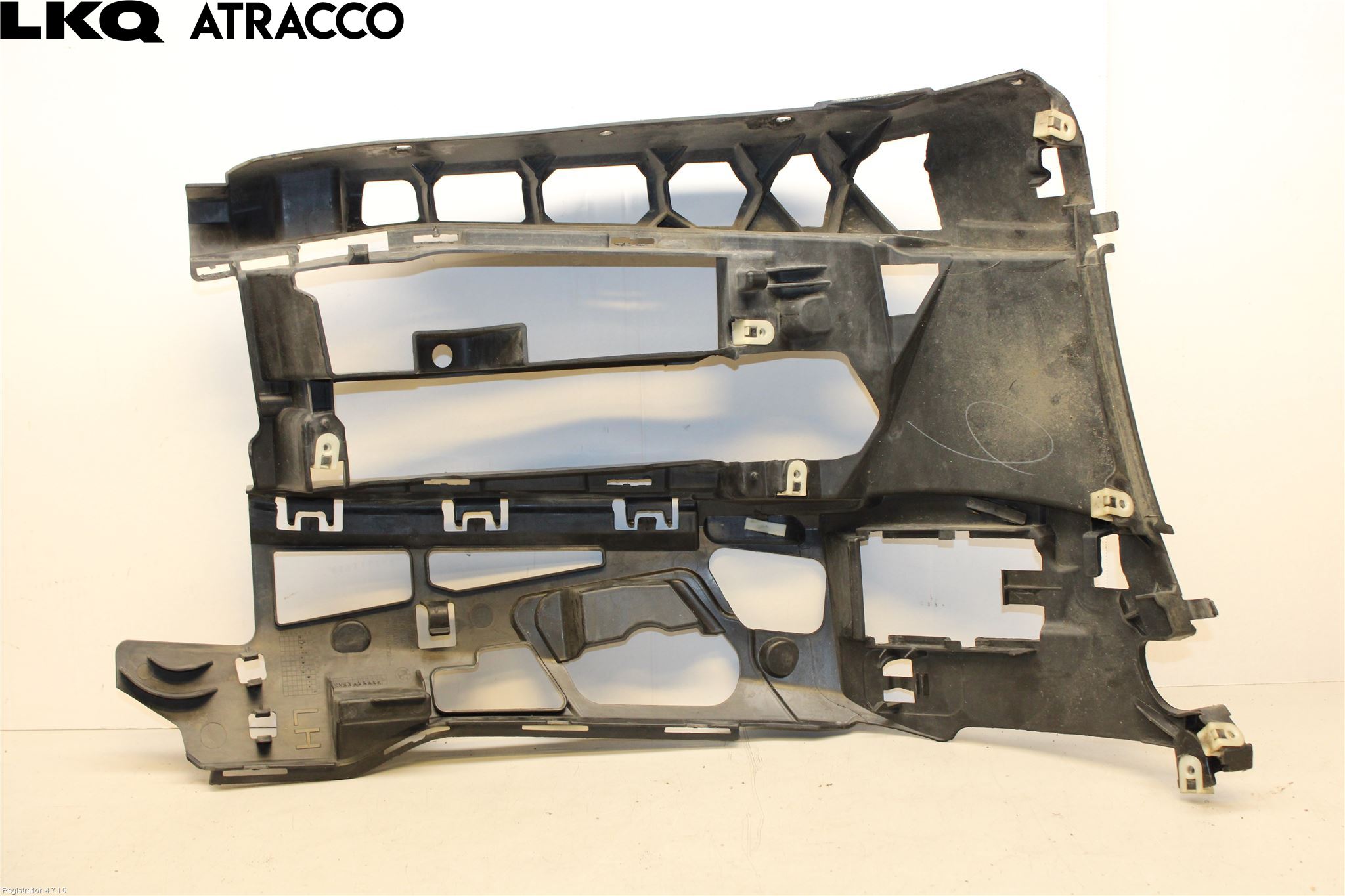 BMW 5 G30/G31/F90 17-23 Strålkast Fästsarg