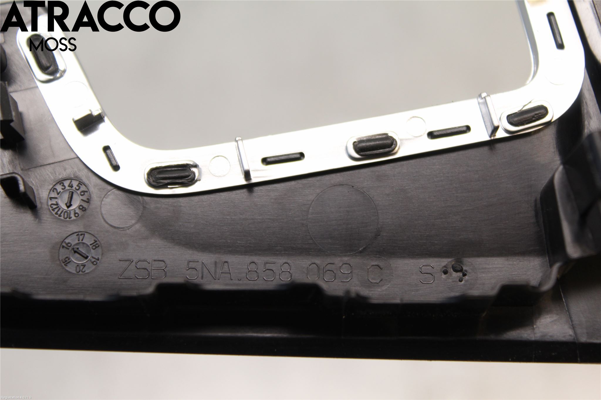 Volkswagen VW TIGUAN 16-24 Instrumentbräda Inlägg-Dekorlist