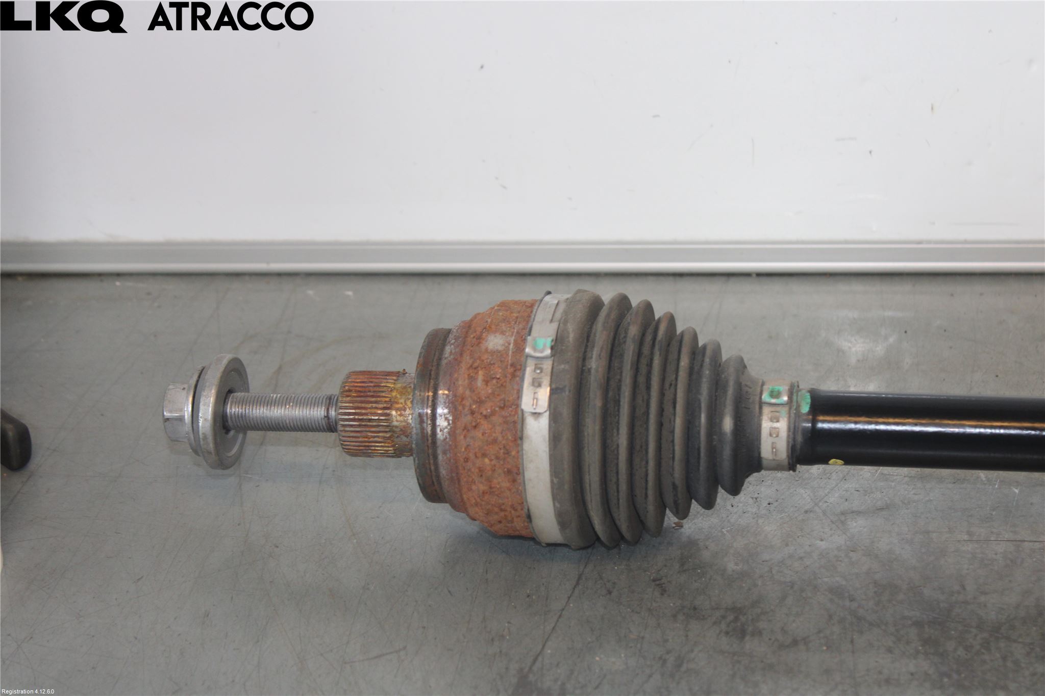 Volkswagen VW ID BUZZ/CARGO 22- Drivaxel Bak Höger