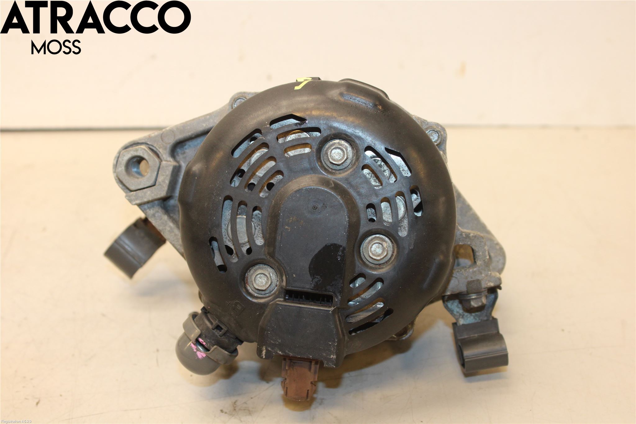 Toyota YARIS XP130 12-14 Generator