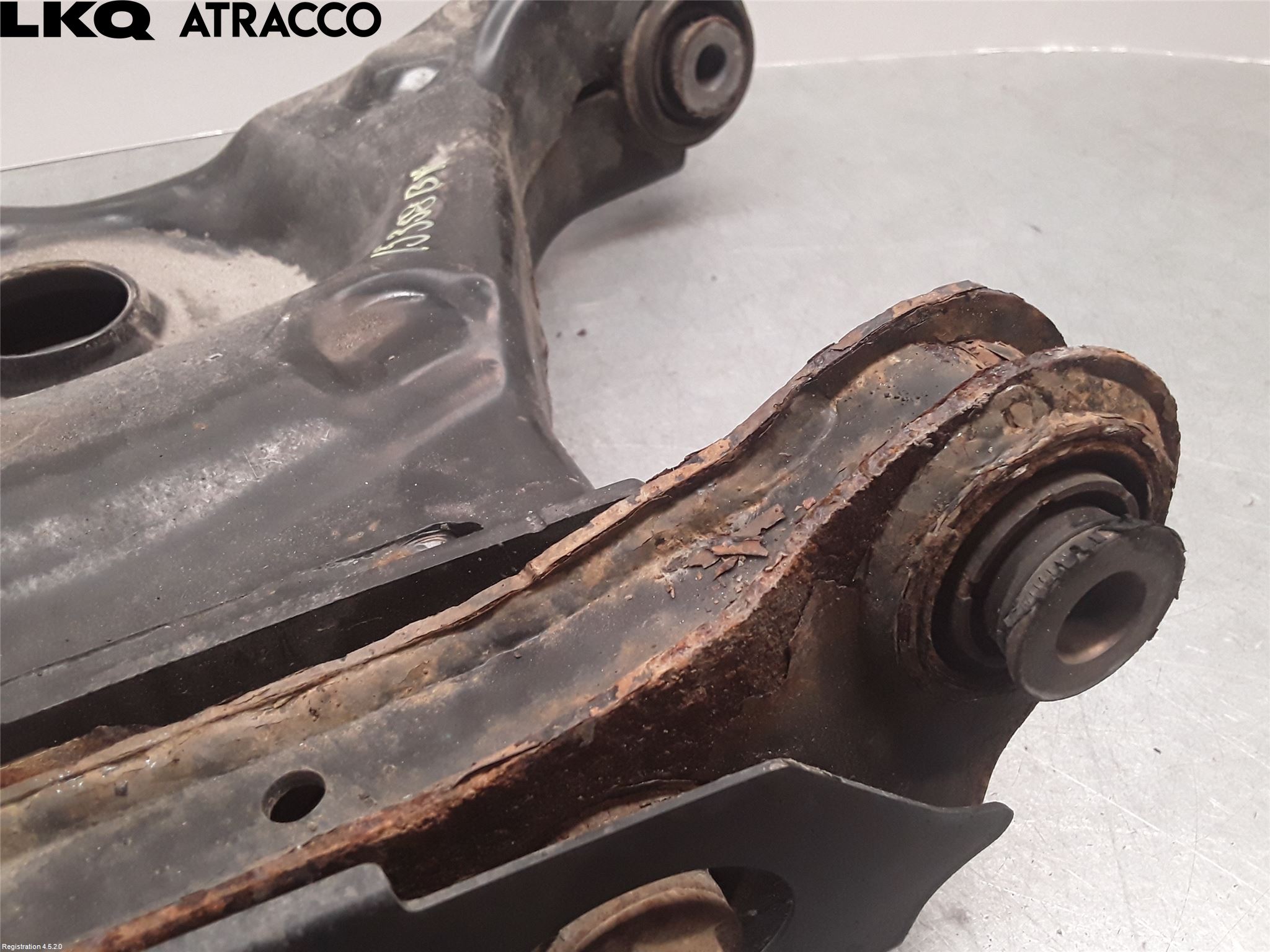 Renault CAPTUR 20-24 Bärarm Bak Höger