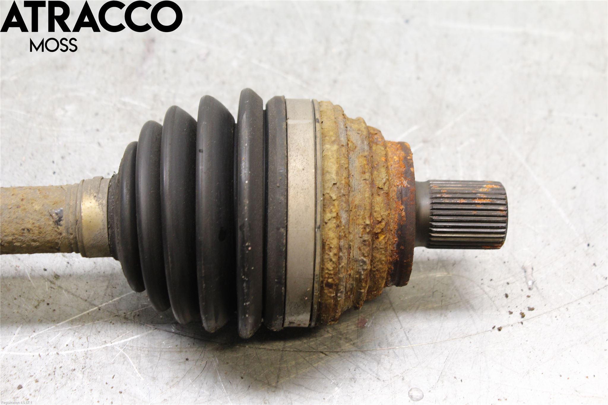 Volkswagen VW GOLF VI 09-13 Drivaxel Fram Vänster