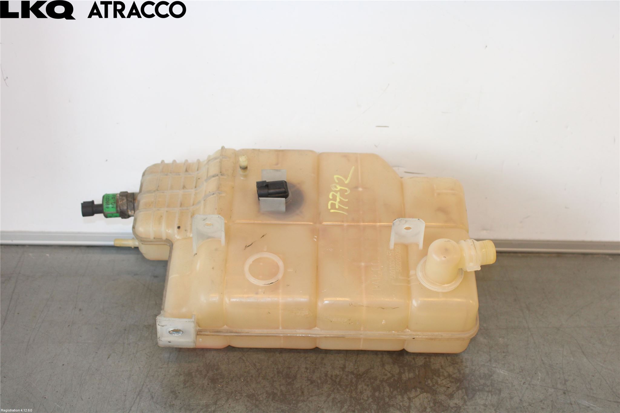 Iveco DAILY 14->> Expansionstank