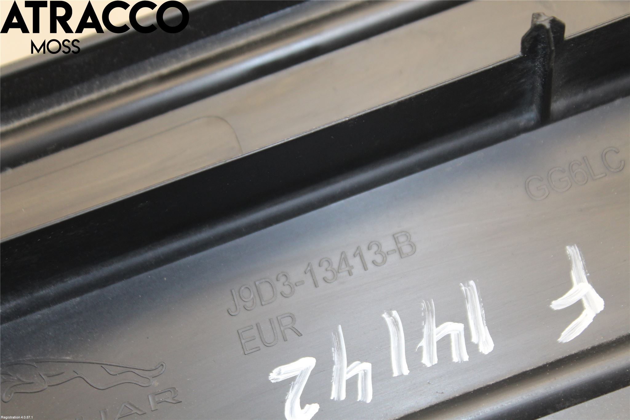 Jaguar I-PACE 18- Skylt Belysning Fäste