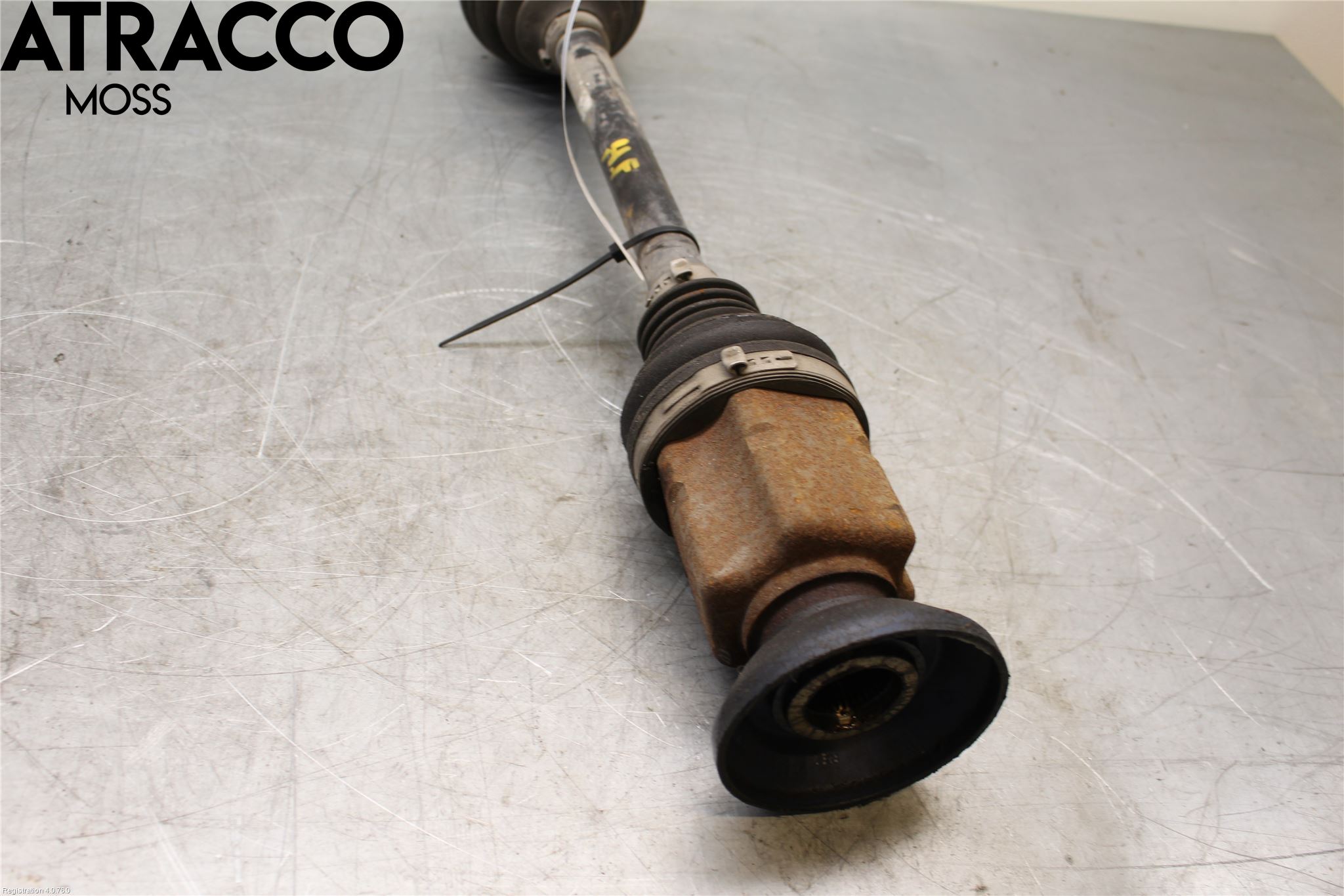 Volkswagen VW TIGUAN 07-16 Drivaxel Fram Höger