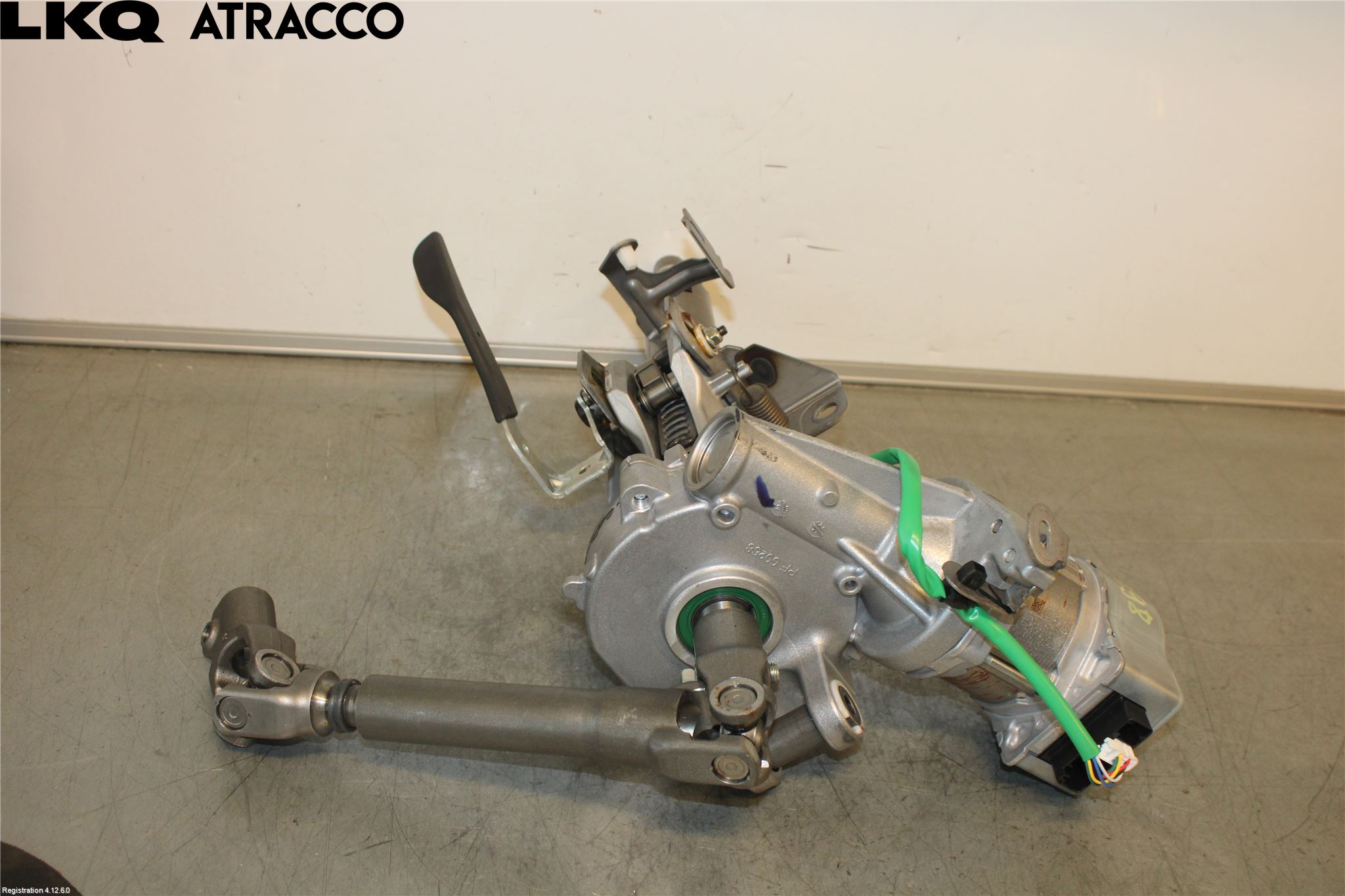 Toyota YARIS XP21 20- Rattaxelagg Justerbart