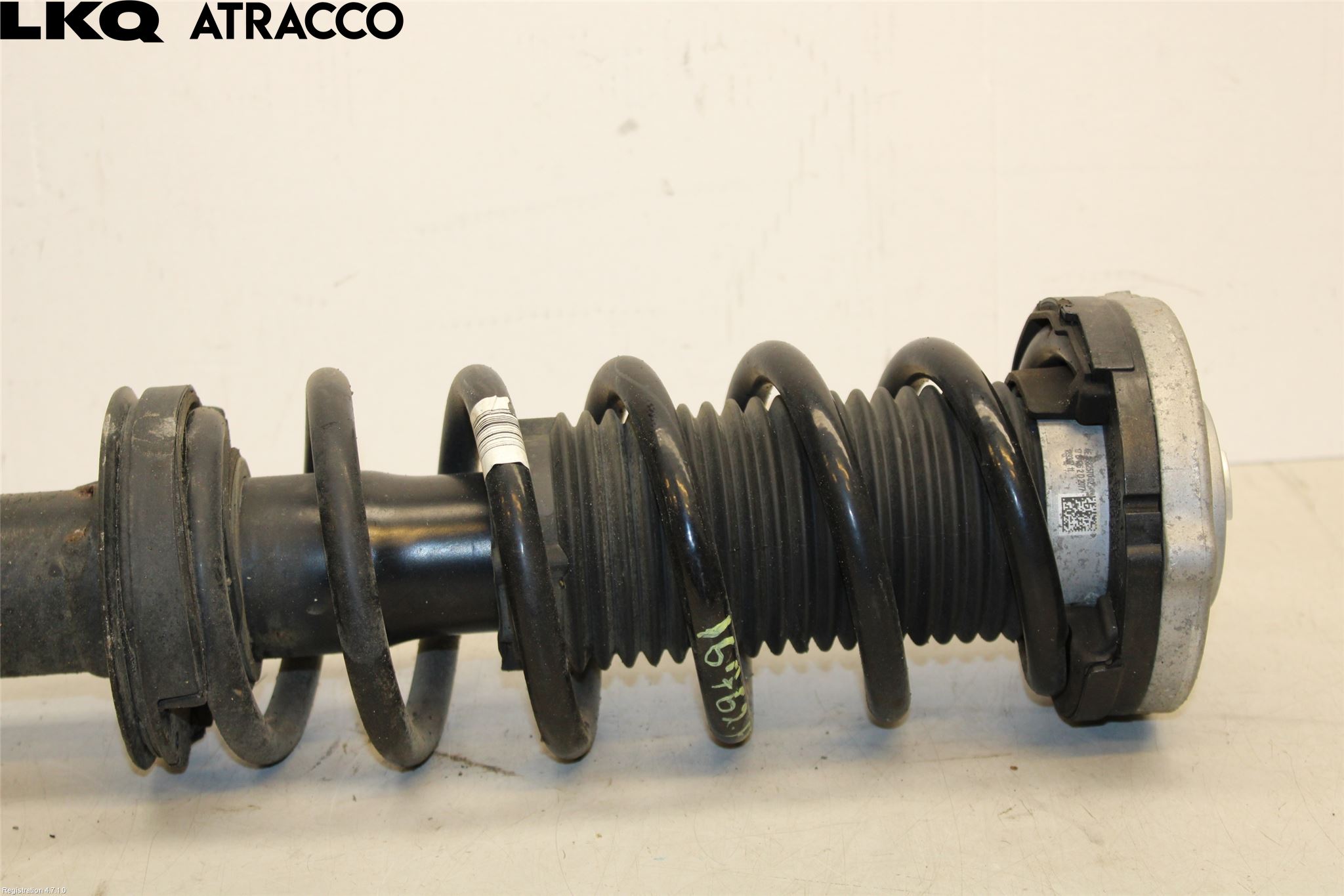 BMW 5 G30/G31/F90 17-23 Fjäderben Fram Vänster