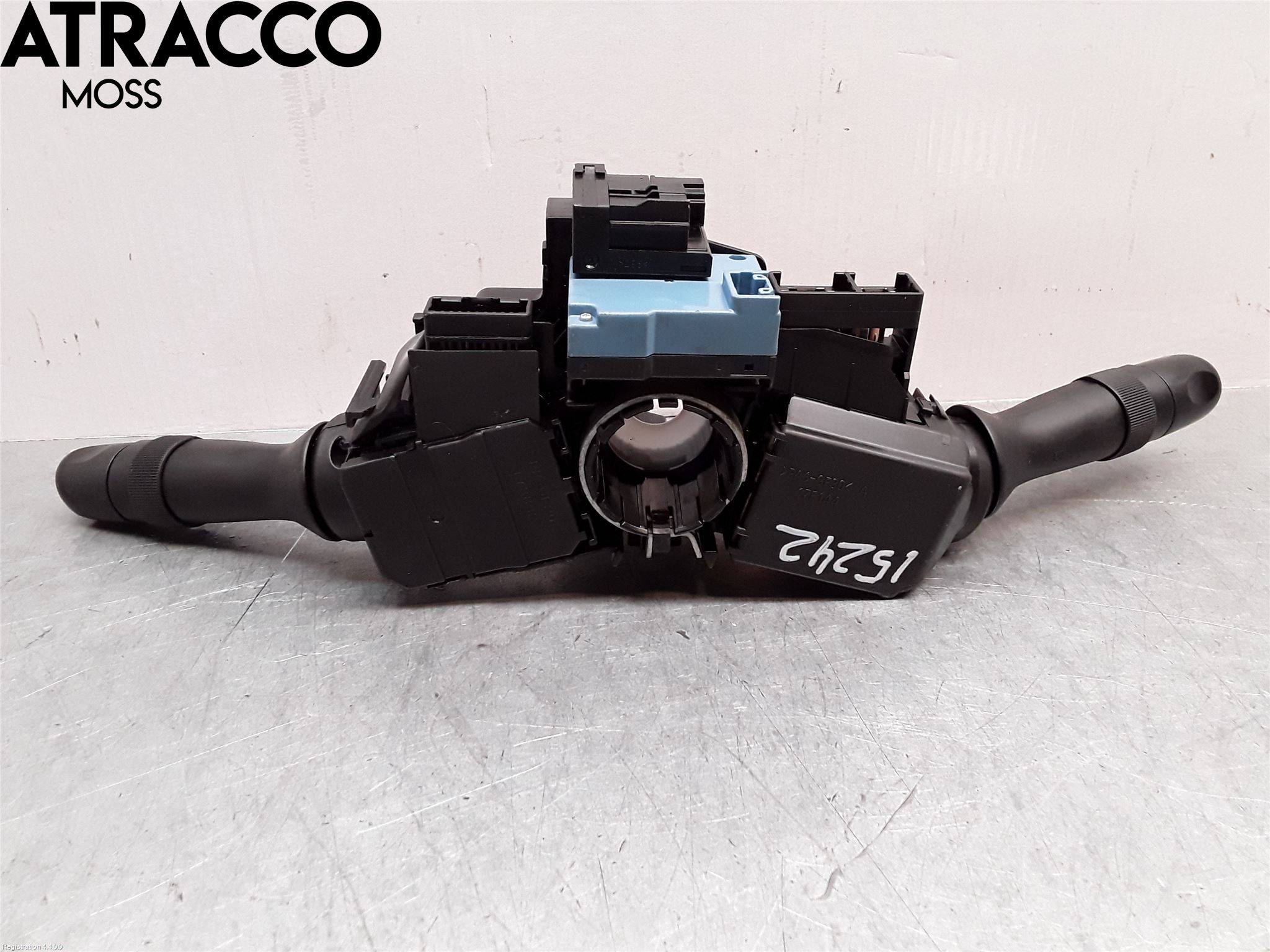 Toyota AURIS 10-12 Spakcentral