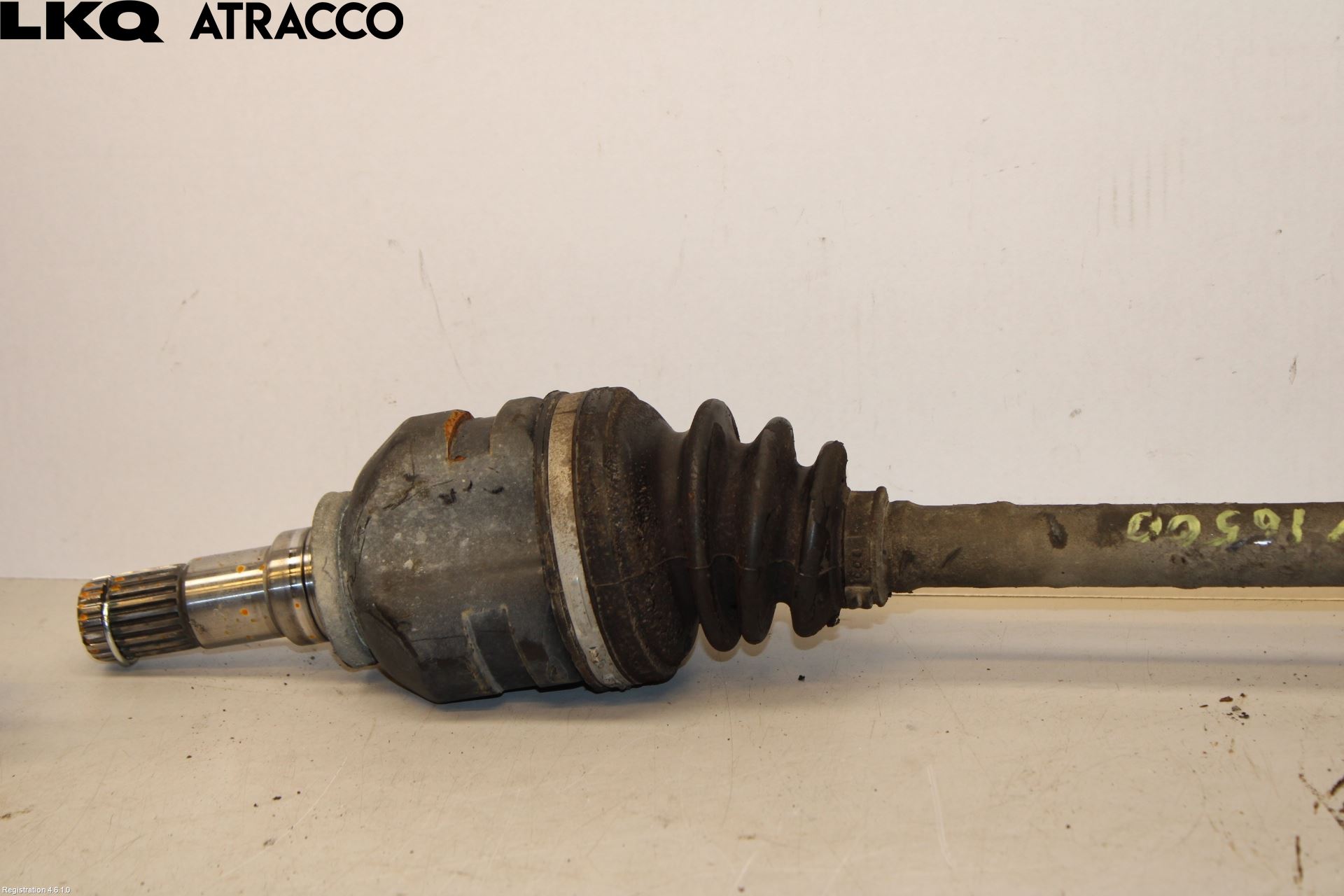 Toyota YARIS XP130 15-20 Drivaxel Fram Vänster