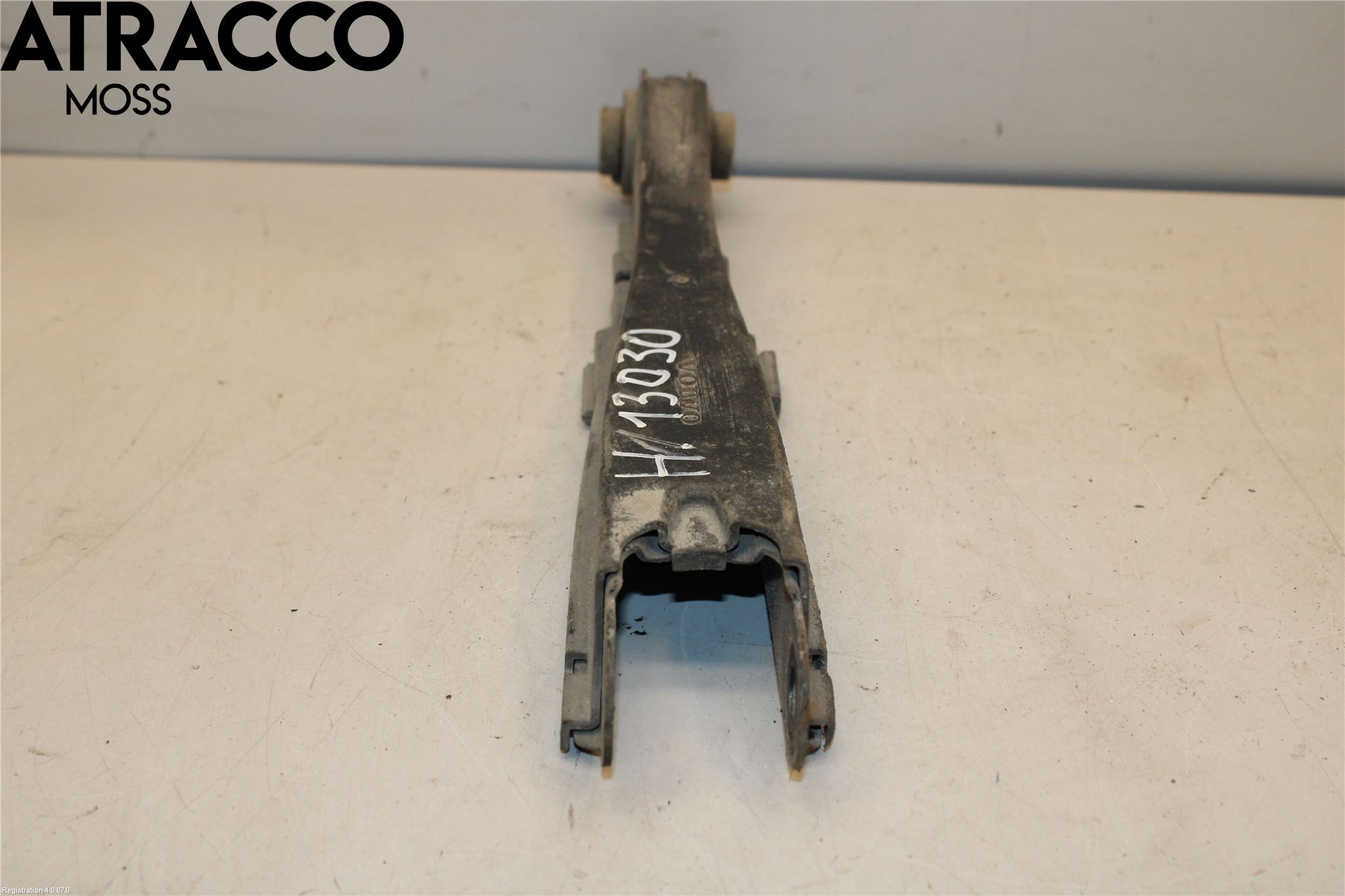 Volvo S90 17->> Bärarm Bak Höger