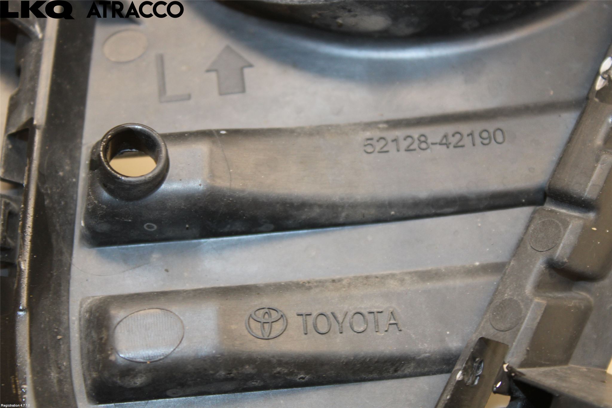 Toyota RAV4 19- Dimljussarg Fram