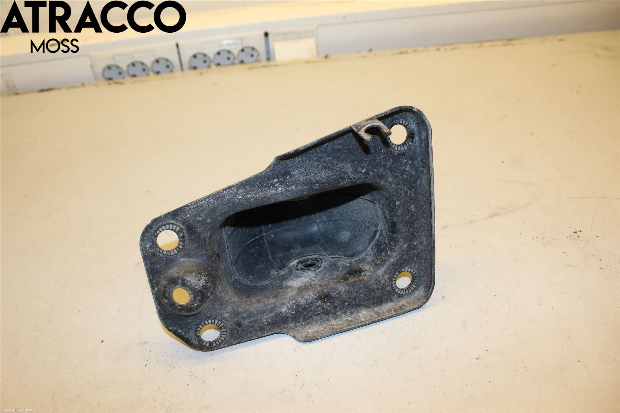 Volkswagen VW PASSAT 15-19 Fjäderben Fram Höger