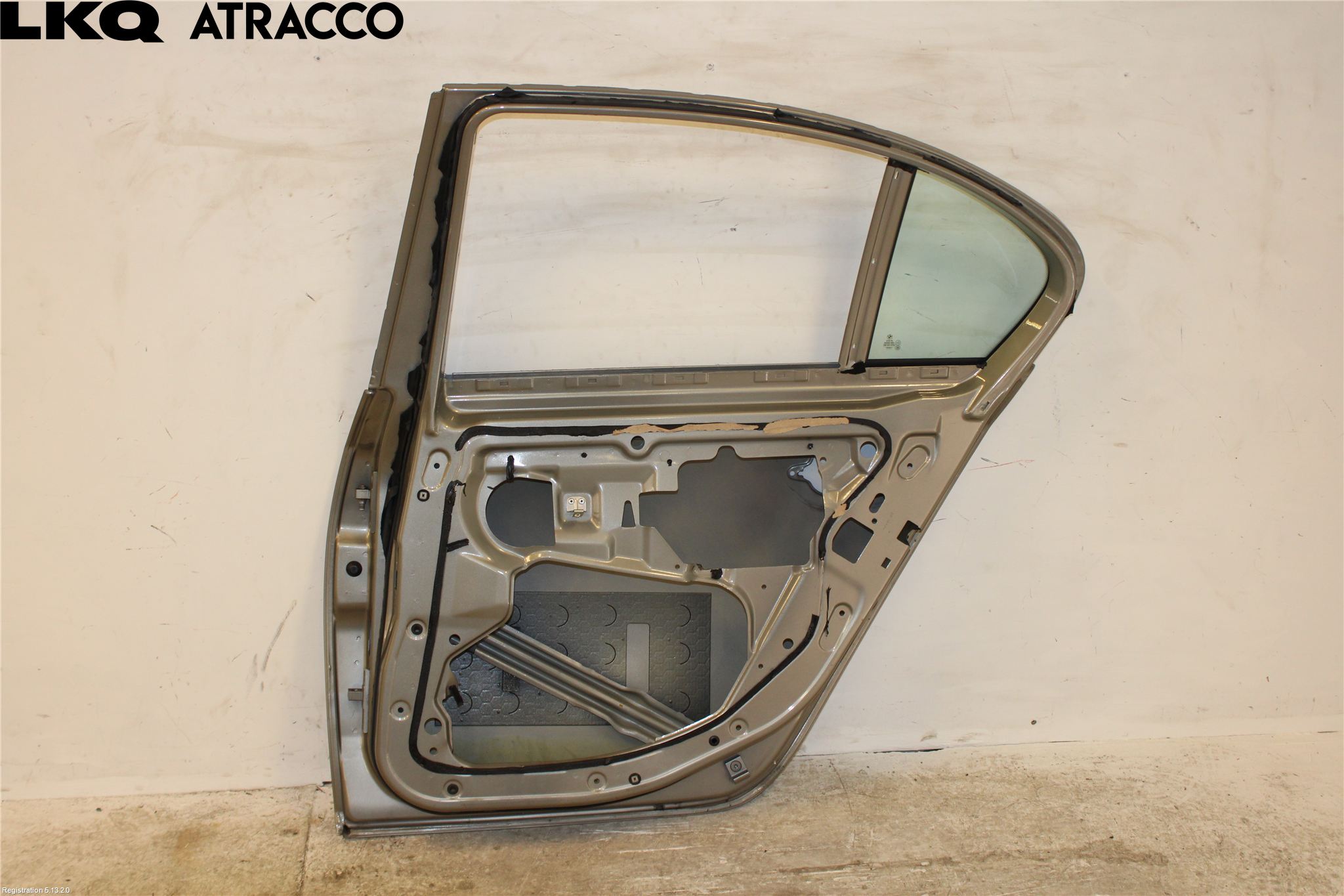 BMW 5 E60/61 Sed/Tou 02-10 Dörr Bak Höger