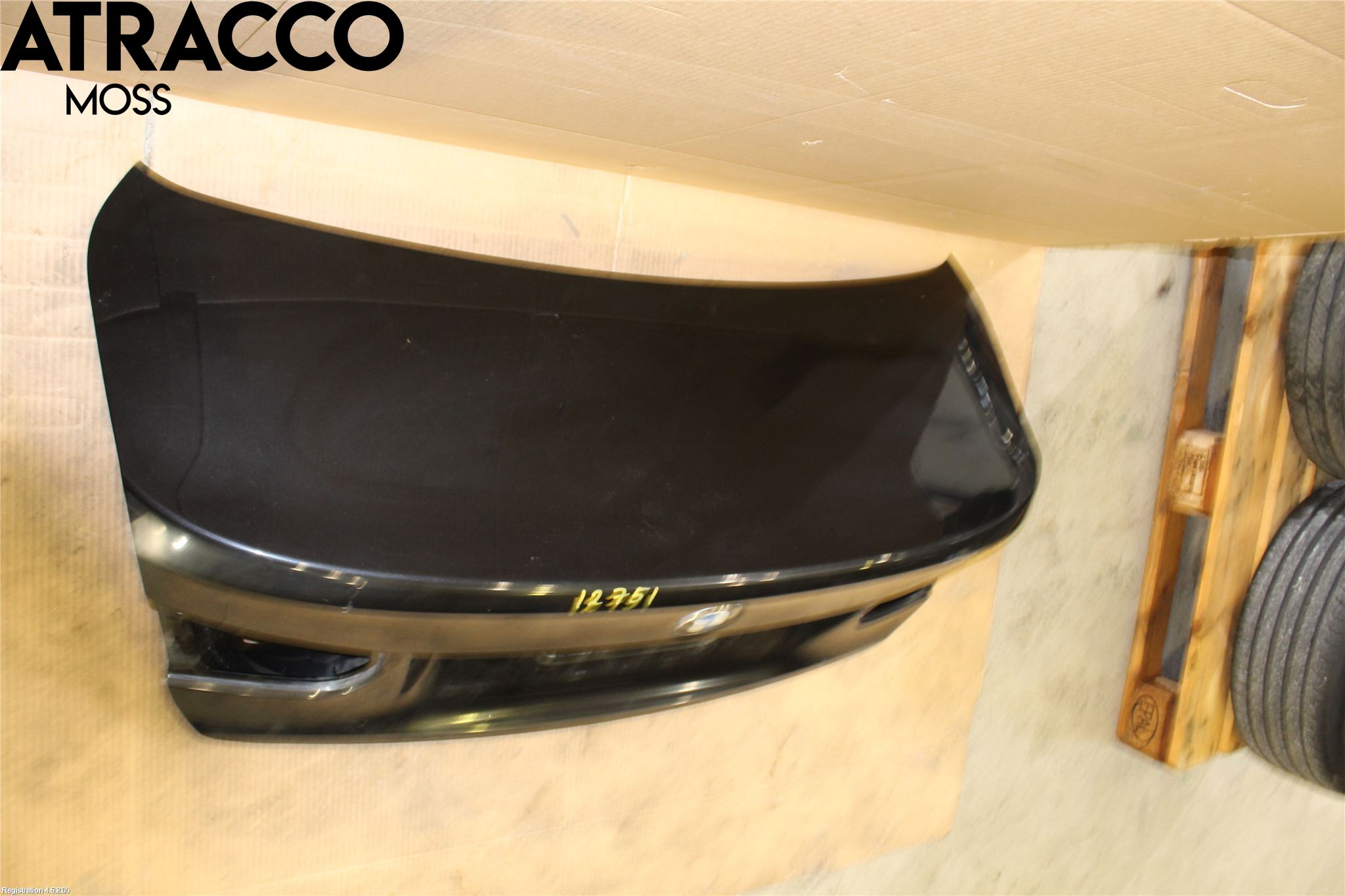 BMW 3 F30/F31/F80 12-19 Baklucka (Ej Med Ruta)