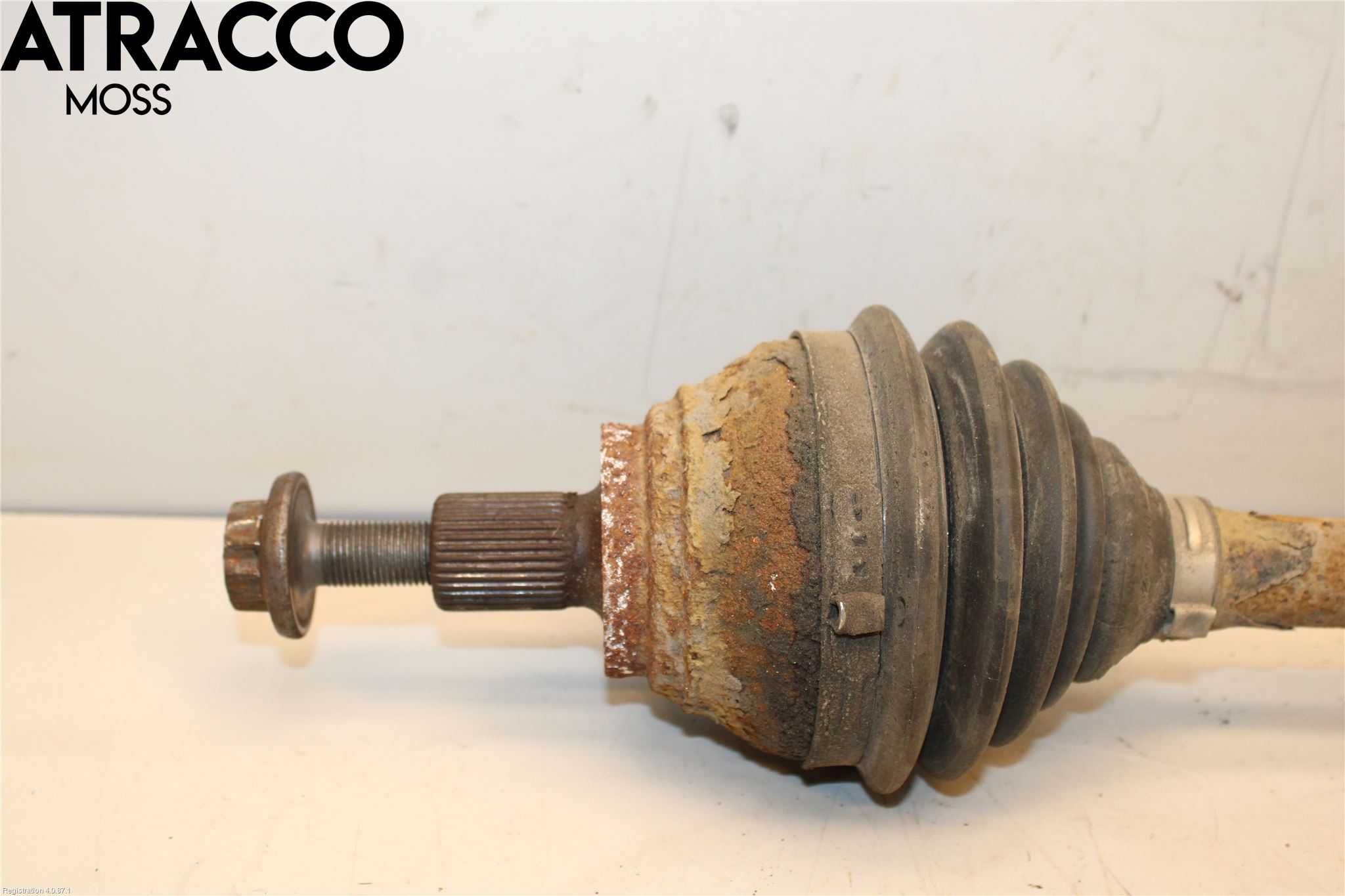 Volkswagen VW GOLF VI 09-13 Drivaxel Fram Vänster