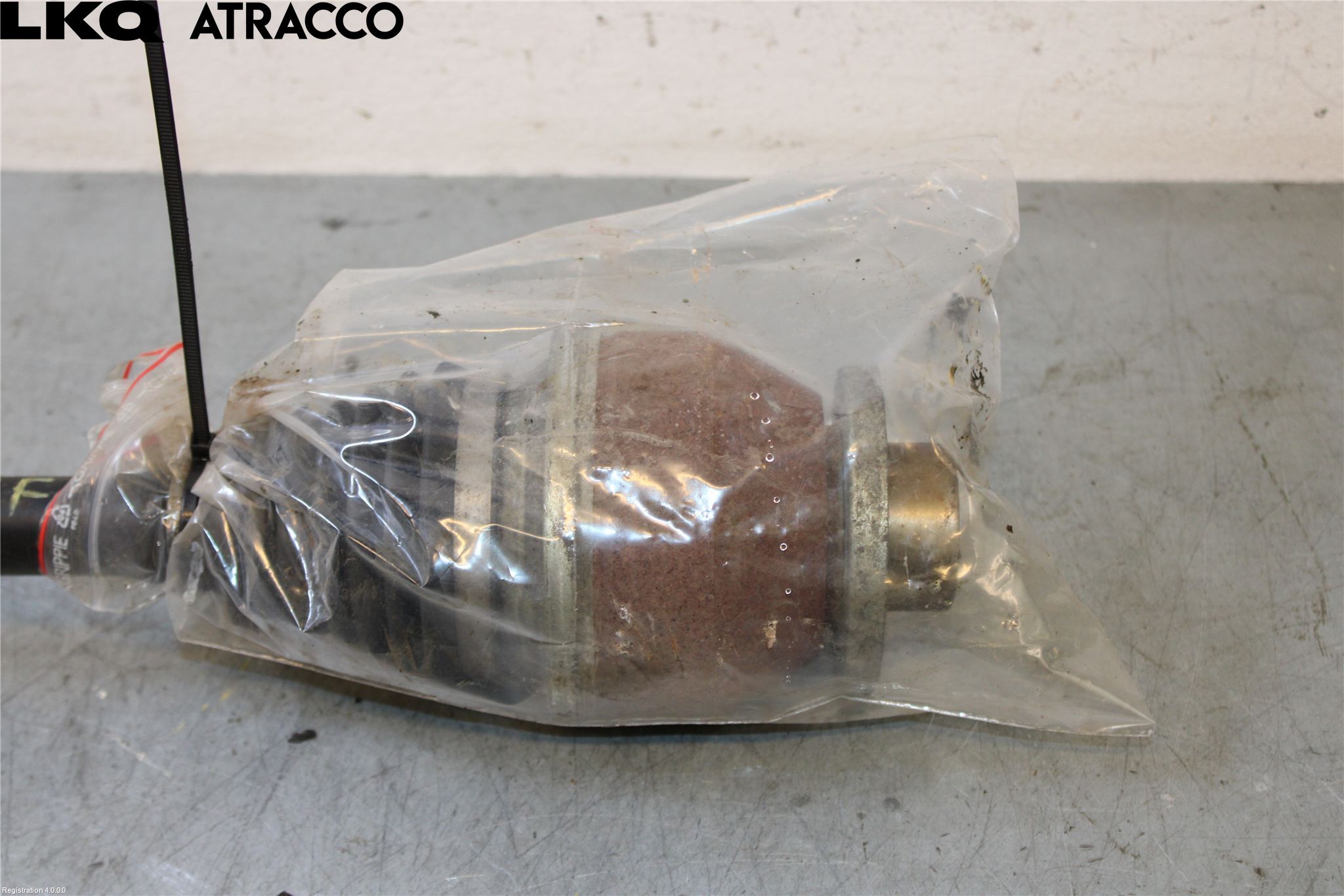 Volkswagen VW TRANSP/CARAVELLE (T5) 04-15 Drivaxel Fram Vänster