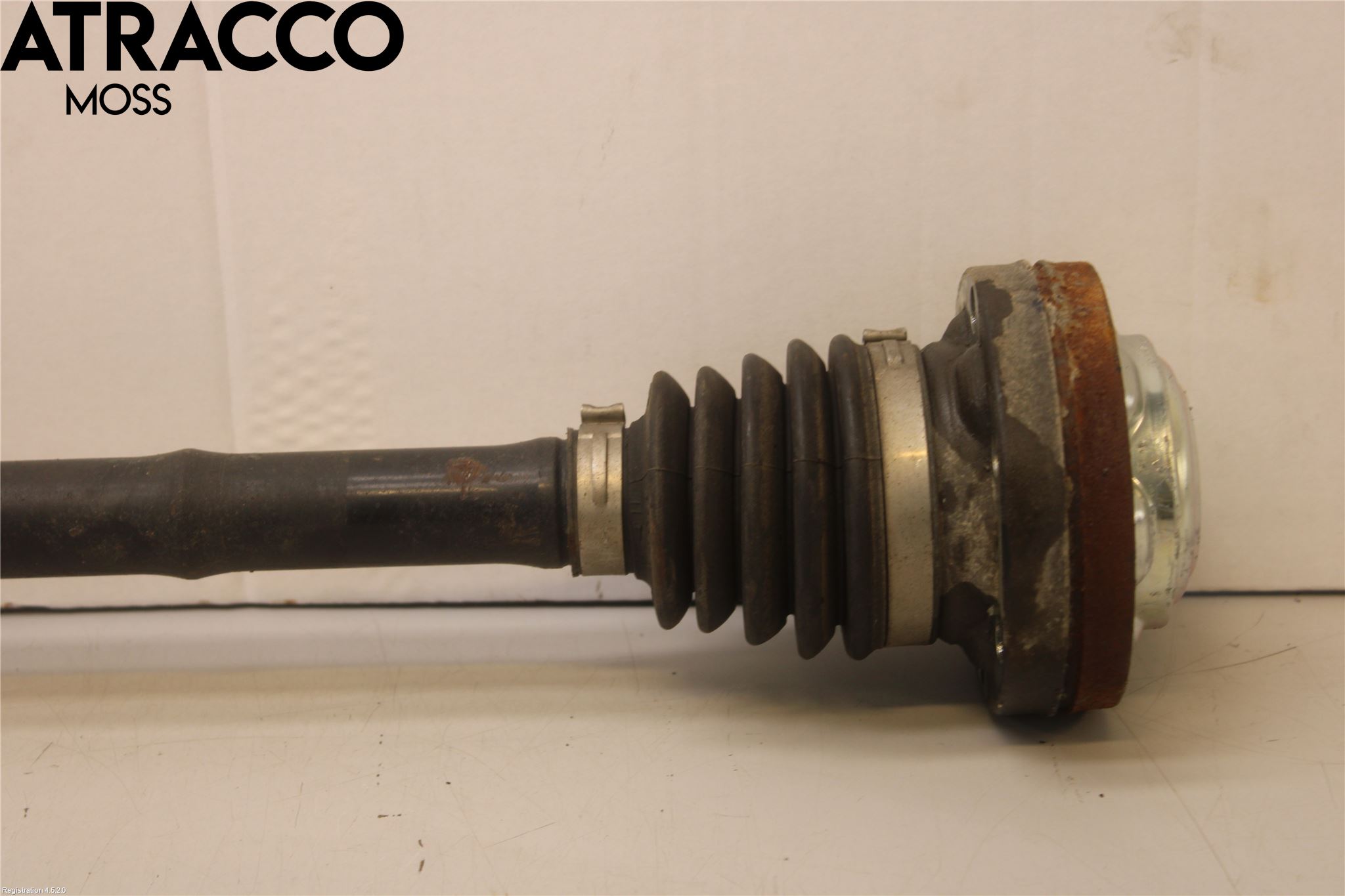 Volkswagen VW TRANSP/CARAVELLE (T6) 16-22 Drivaxel Bak Höger