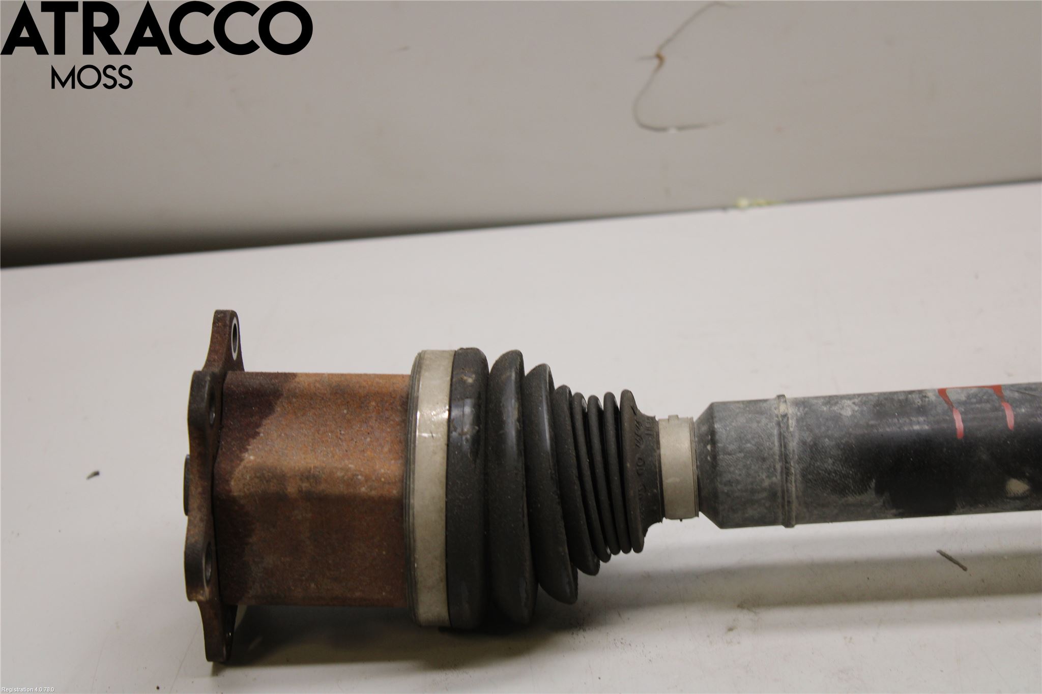 Volkswagen VW GOLF VI 09-13 Drivaxel Fram Höger