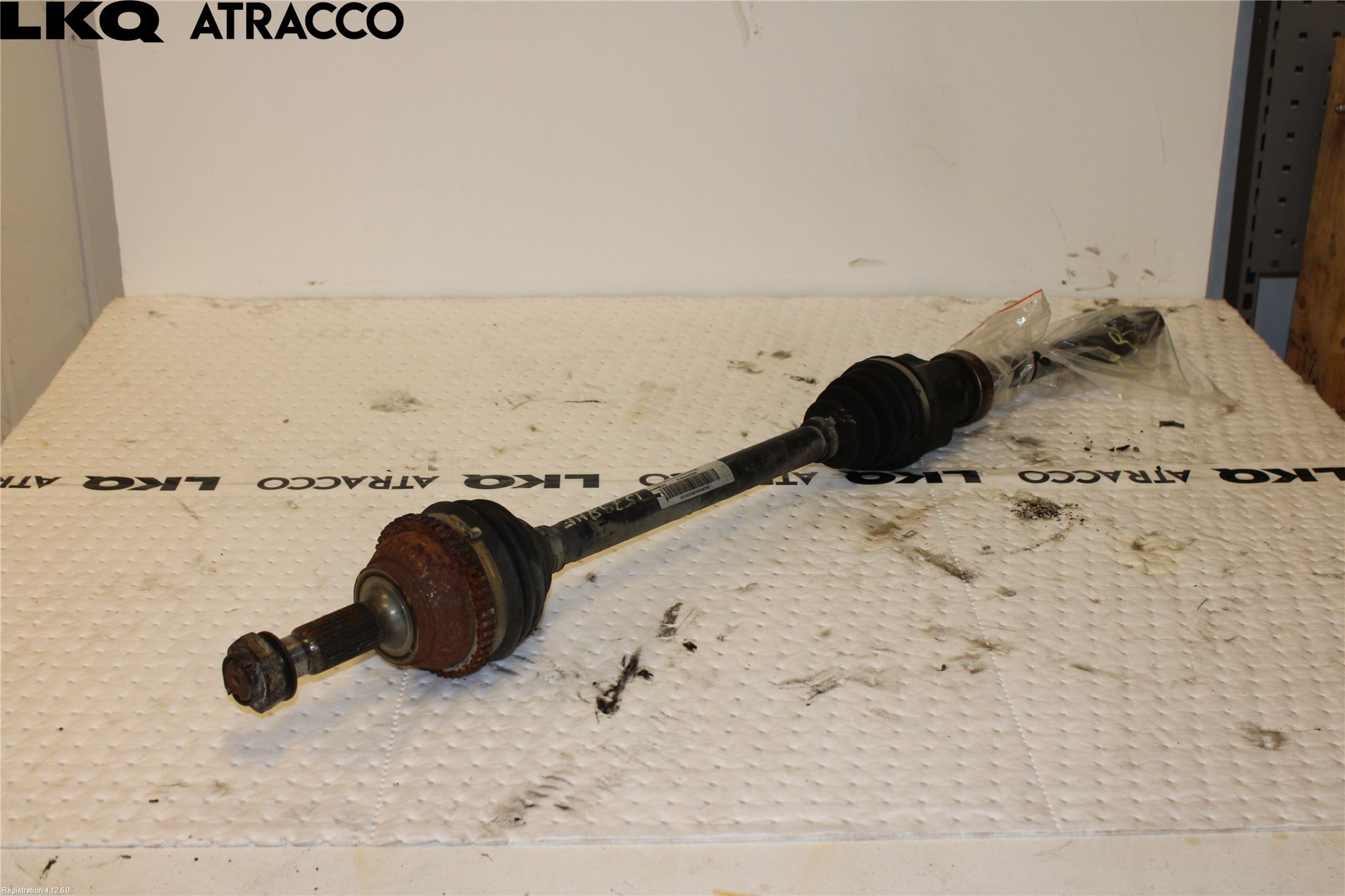 Maxus EV80 19- Drivaxel Fram Höger