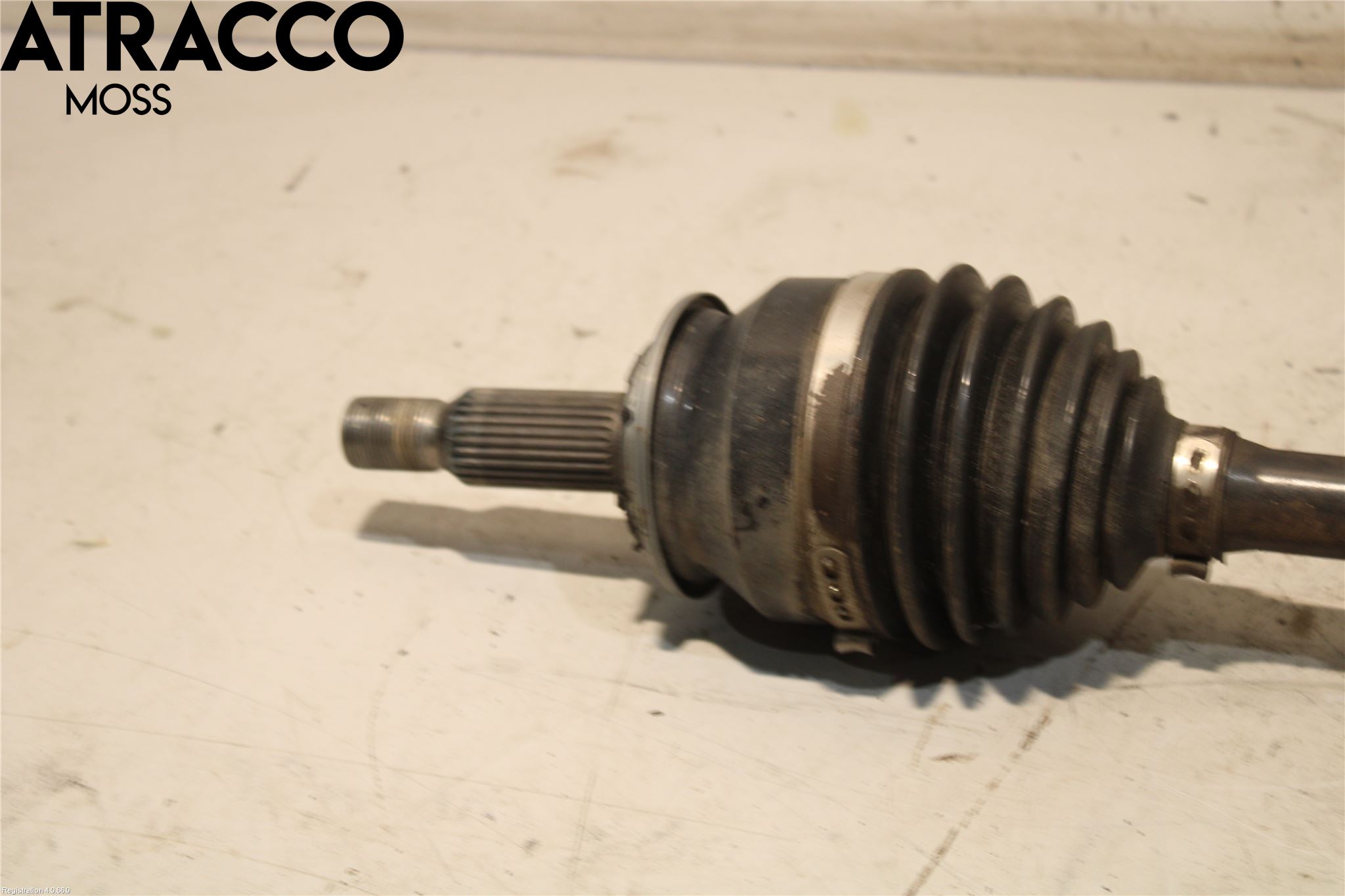 Mitsubishi ECLIPS CROSS Drivaxel Fram Vänster