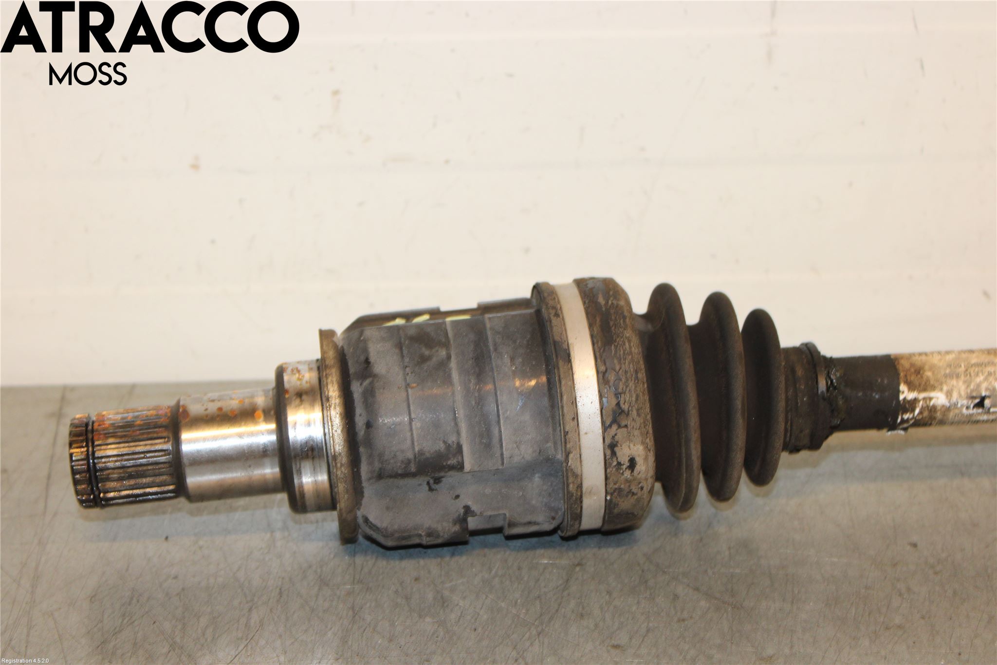 Toyota AURIS 13-19 Drivaxel Fram Vänster