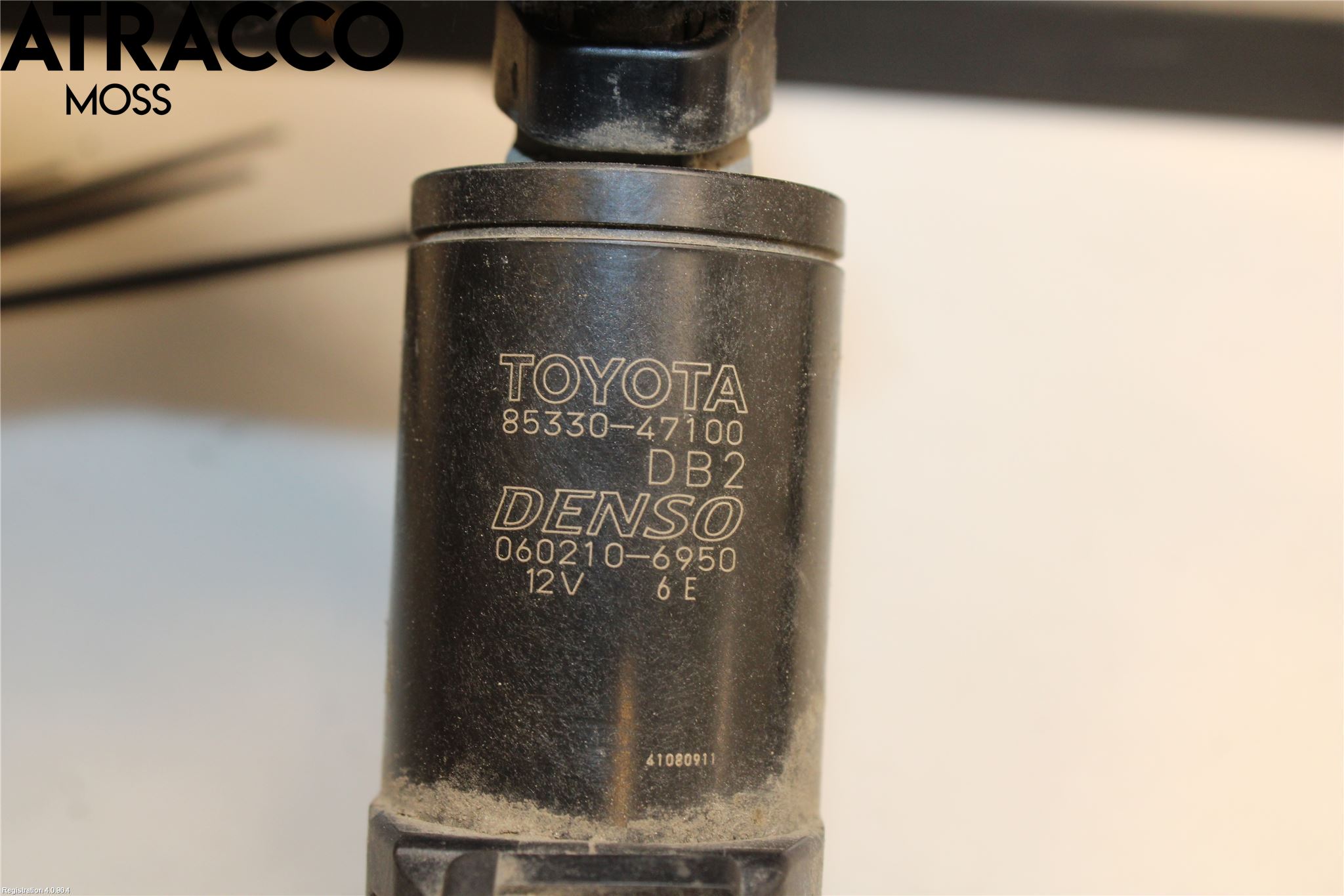 Toyota RAV4 19- Spolarpump Vindruta