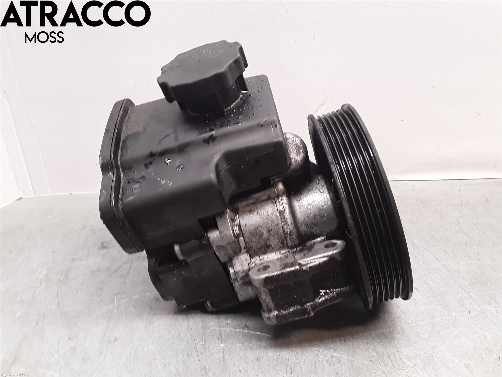 Mercedes-Benz MB C-KLASS (W204) 07-15 Vattenpump