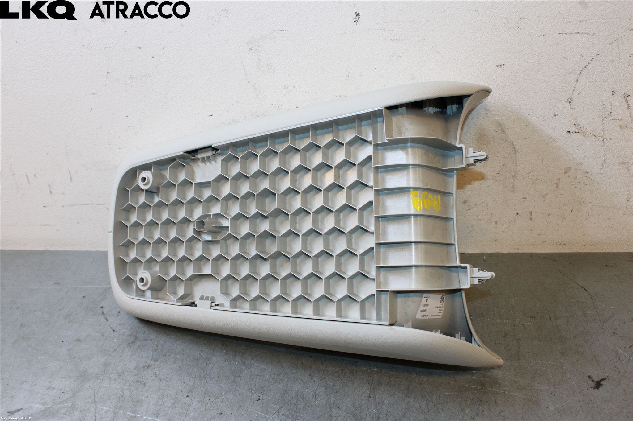 Mercedes-Benz MB EQE (V295) 22- Instrumentbräda Förvaringsfack