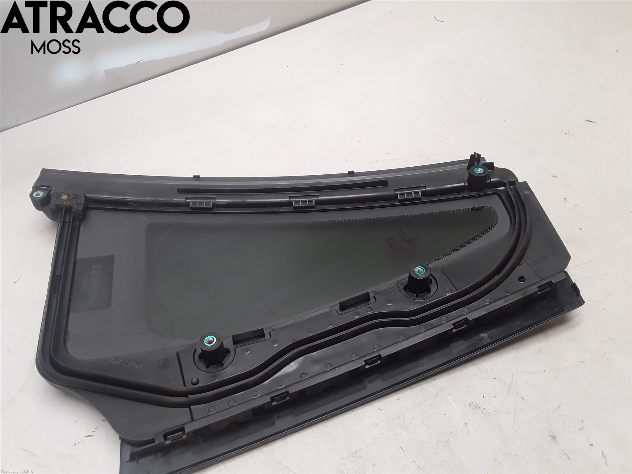 Volvo V60 19- Dörruta Bak Lilla Hö