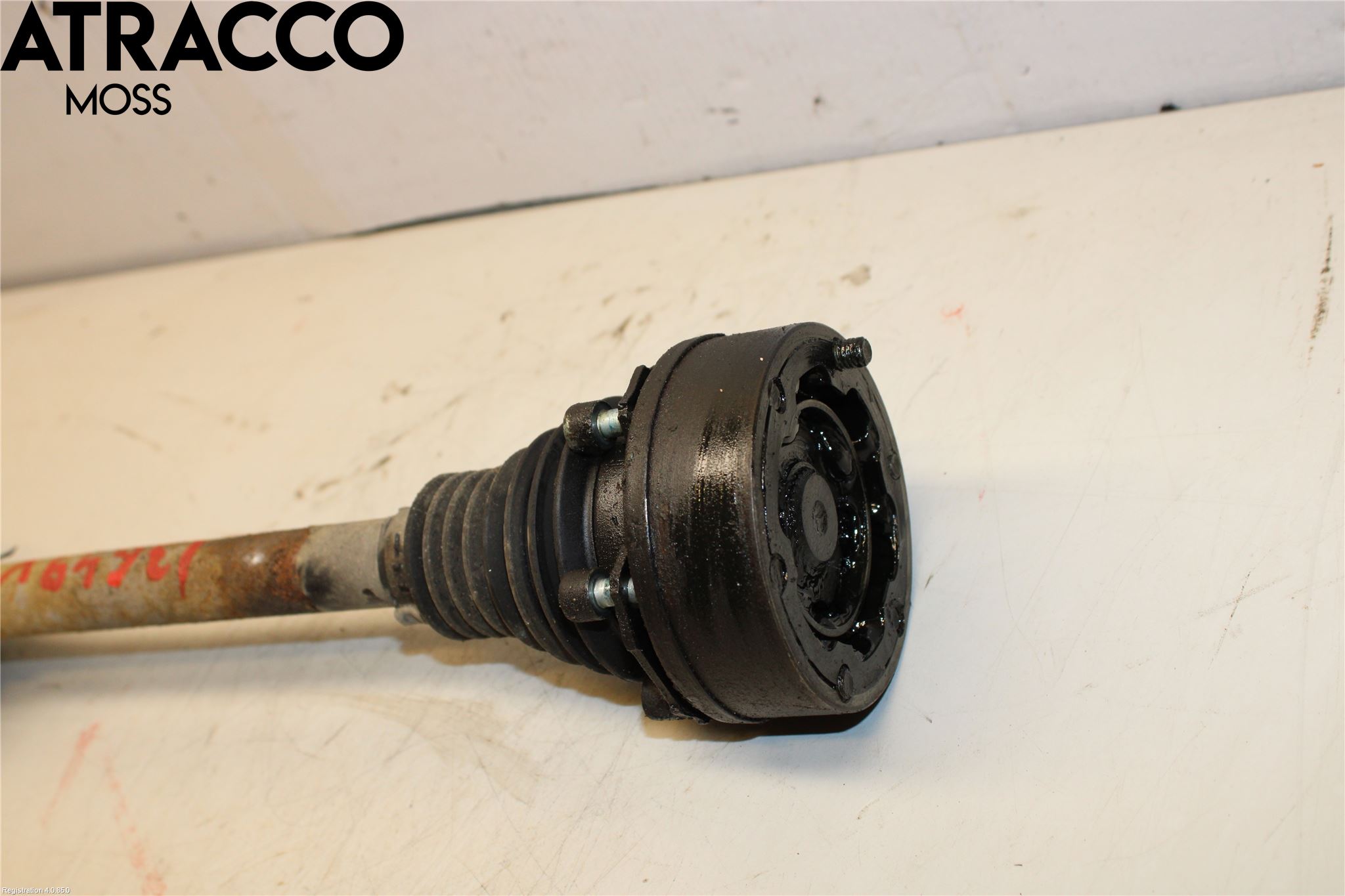 Volkswagen VW PASSAT 05-11 Drivaxel Fram Vänster