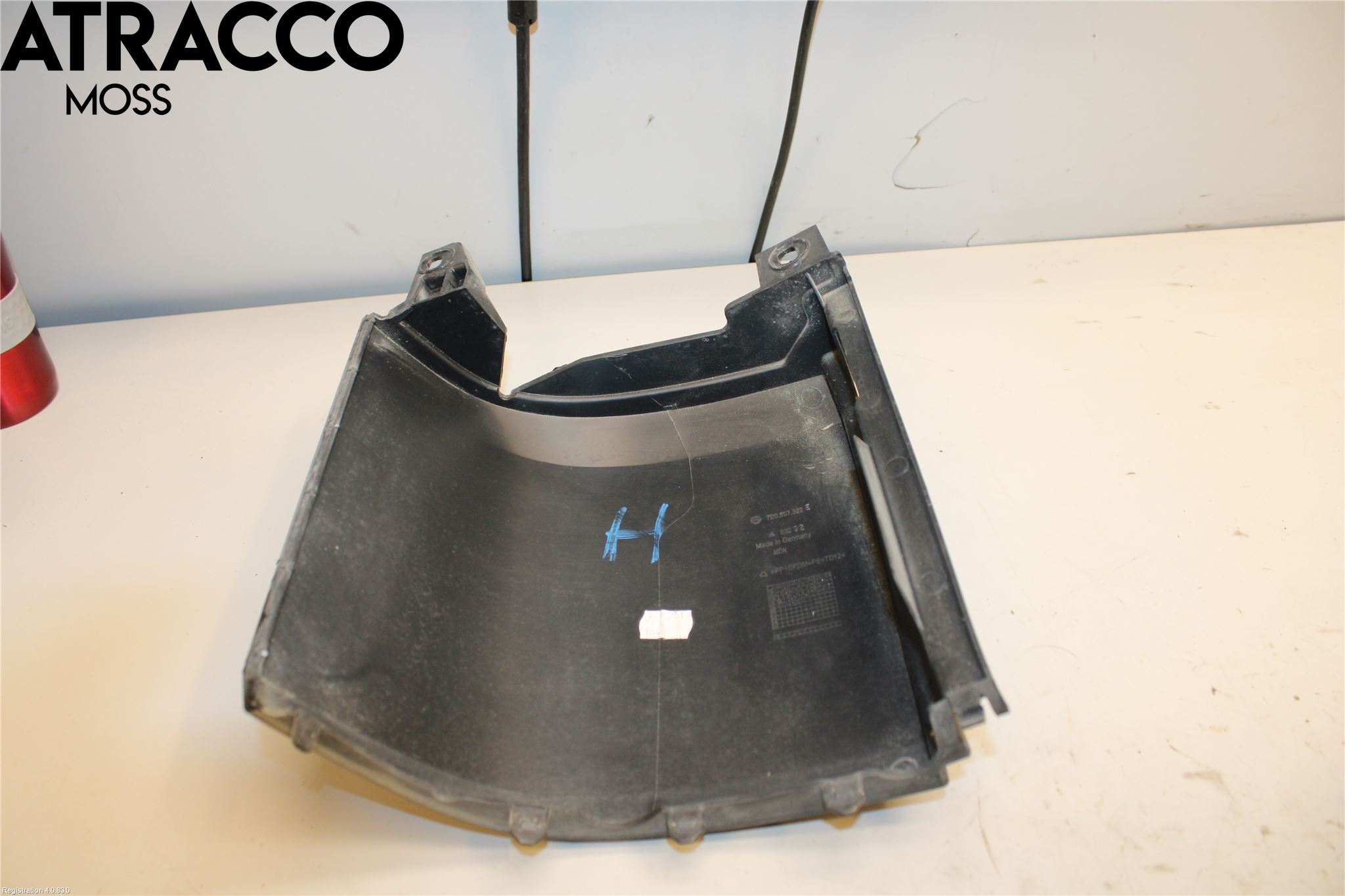 Volkswagen VW TRANSP/CARAVELLE (T6) 16-22 Stötfångardel Bak Hö