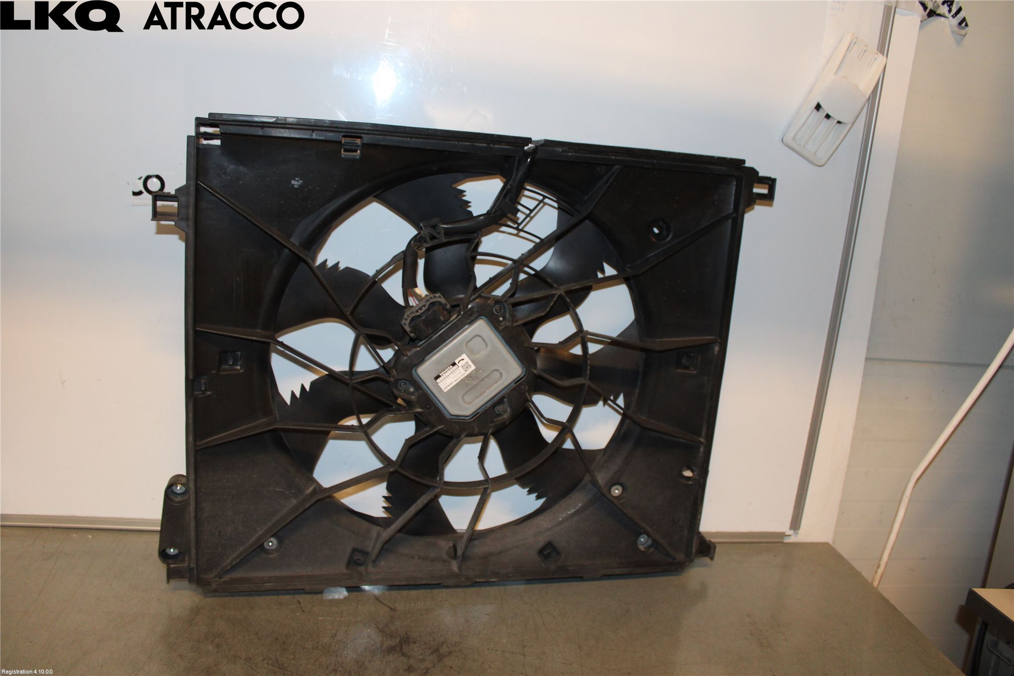 Toyota bZ4X EA10 22- Kylfläkt El