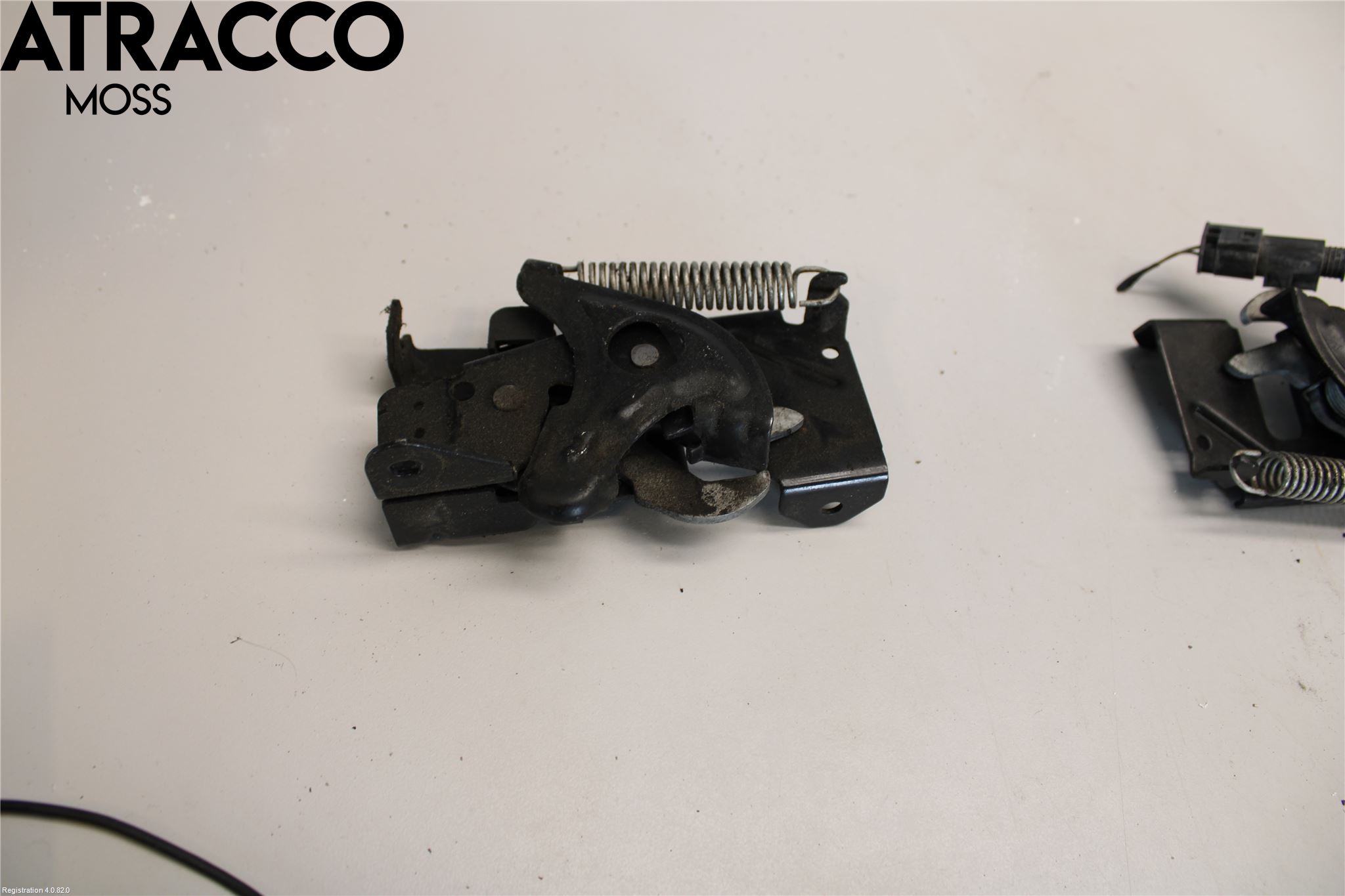 BMW 3 F30/F31/F80 12-19 Huvlås
