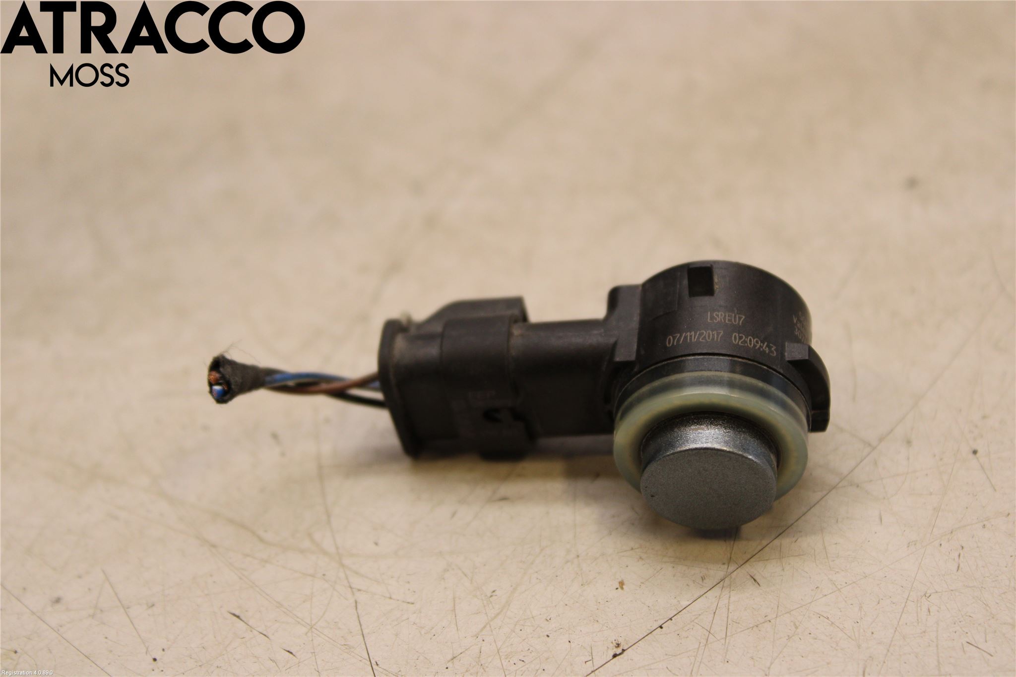 Skoda SUPERB 16-24 Parkeringshjälp Frontsensor