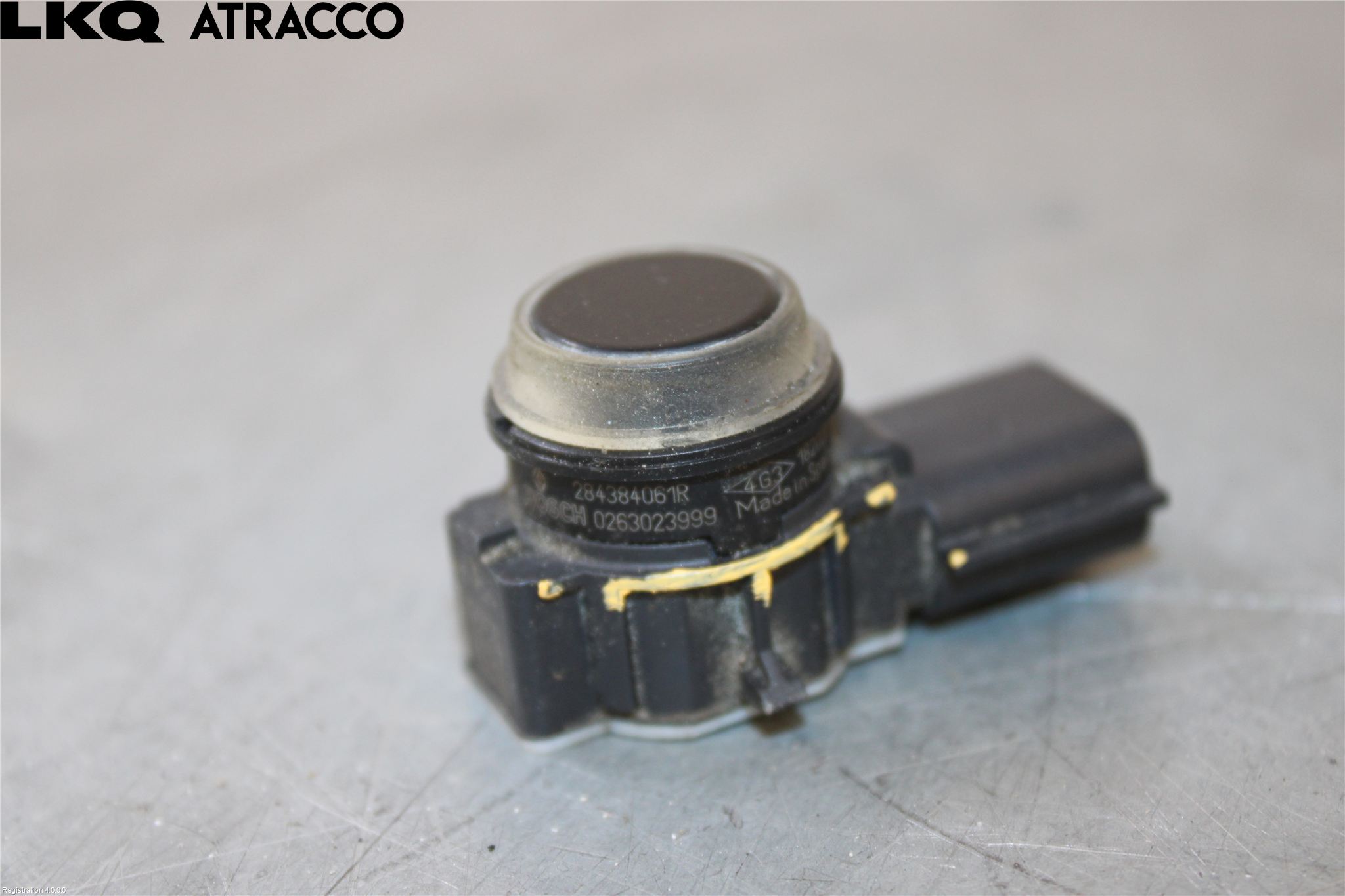 Renault CAPTUR 13-19 Parkeringshjälp Frontsensor