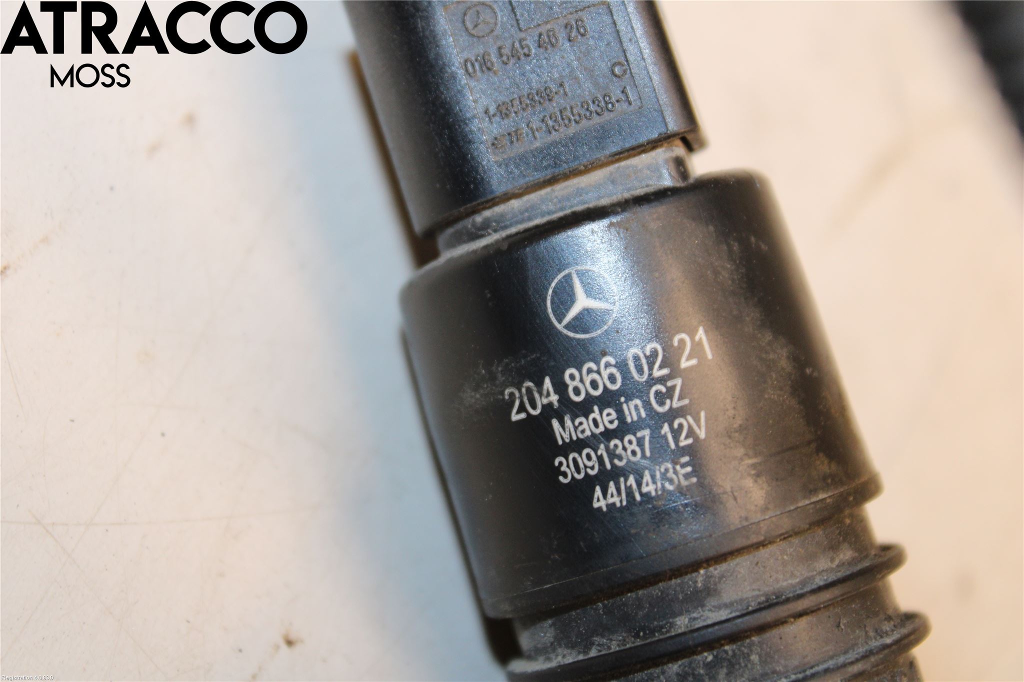 Mercedes-Benz MB E-KLASS (W212) 09-16 Spolarpump Vindruta