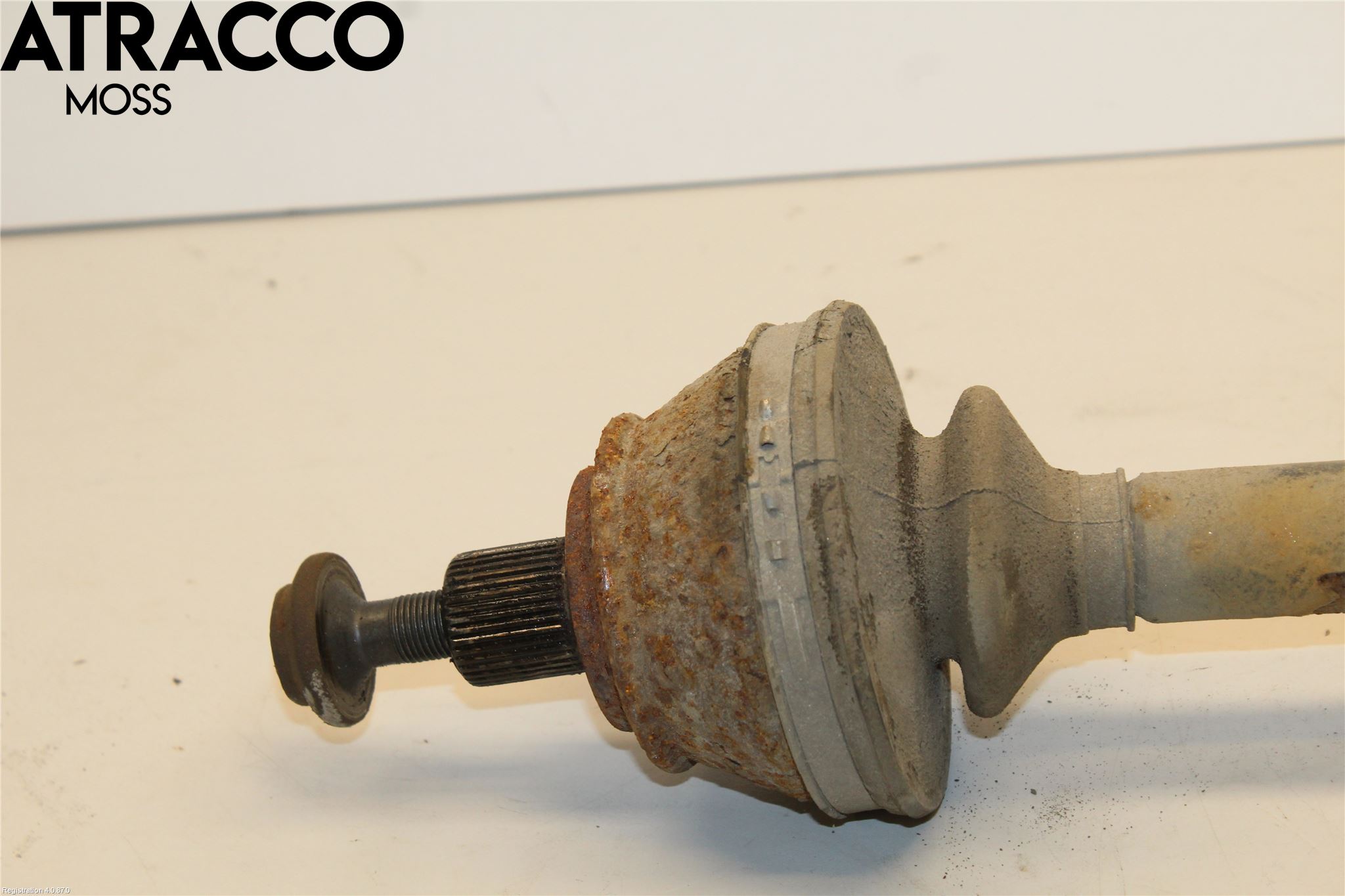 Audi A8/S8 4E  02-09 Drivaxel Bak Vänster