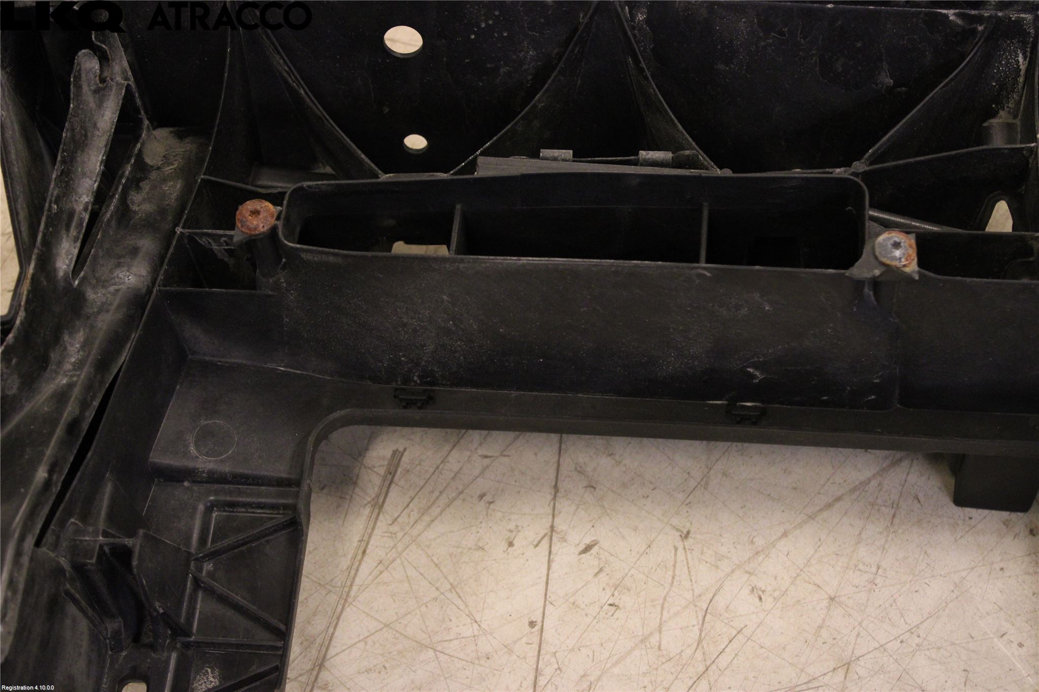 Volkswagen VW TOURAN 10-15 Kylarfäste-Ram-Balk