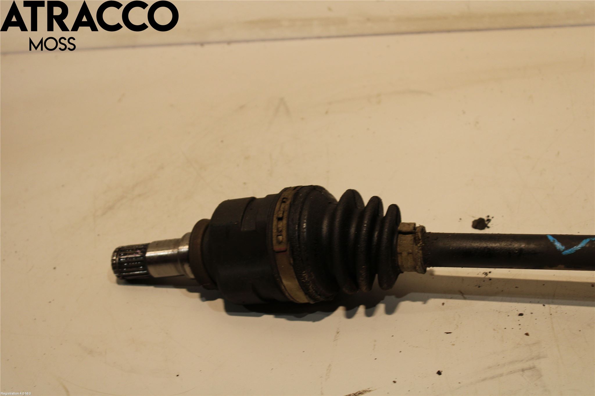 Toyota YARIS XP130 15-20 Drivaxel Fram Vänster