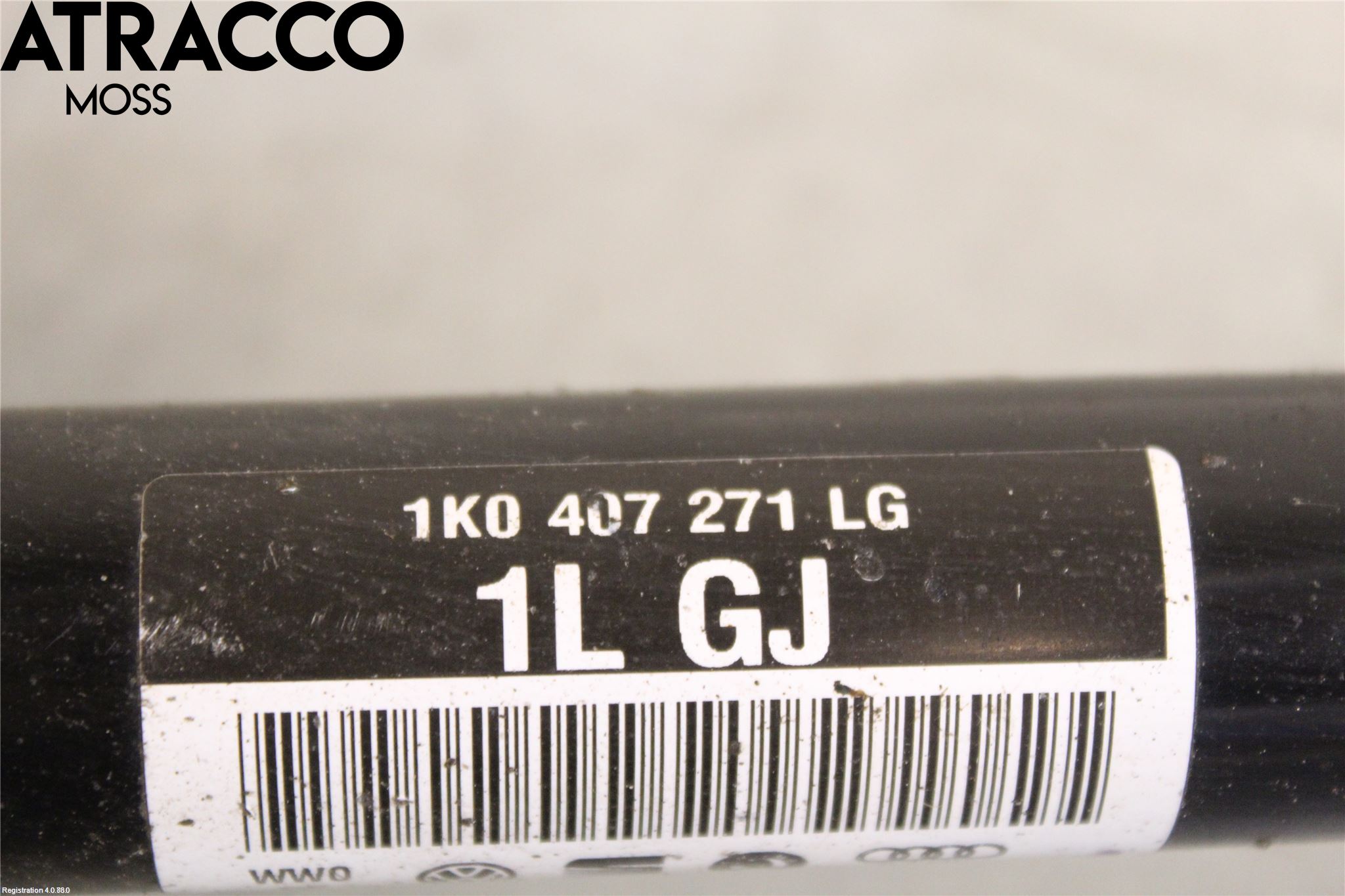 Volkswagen VW PASSAT 11-14 Drivaxel Fram Vänster