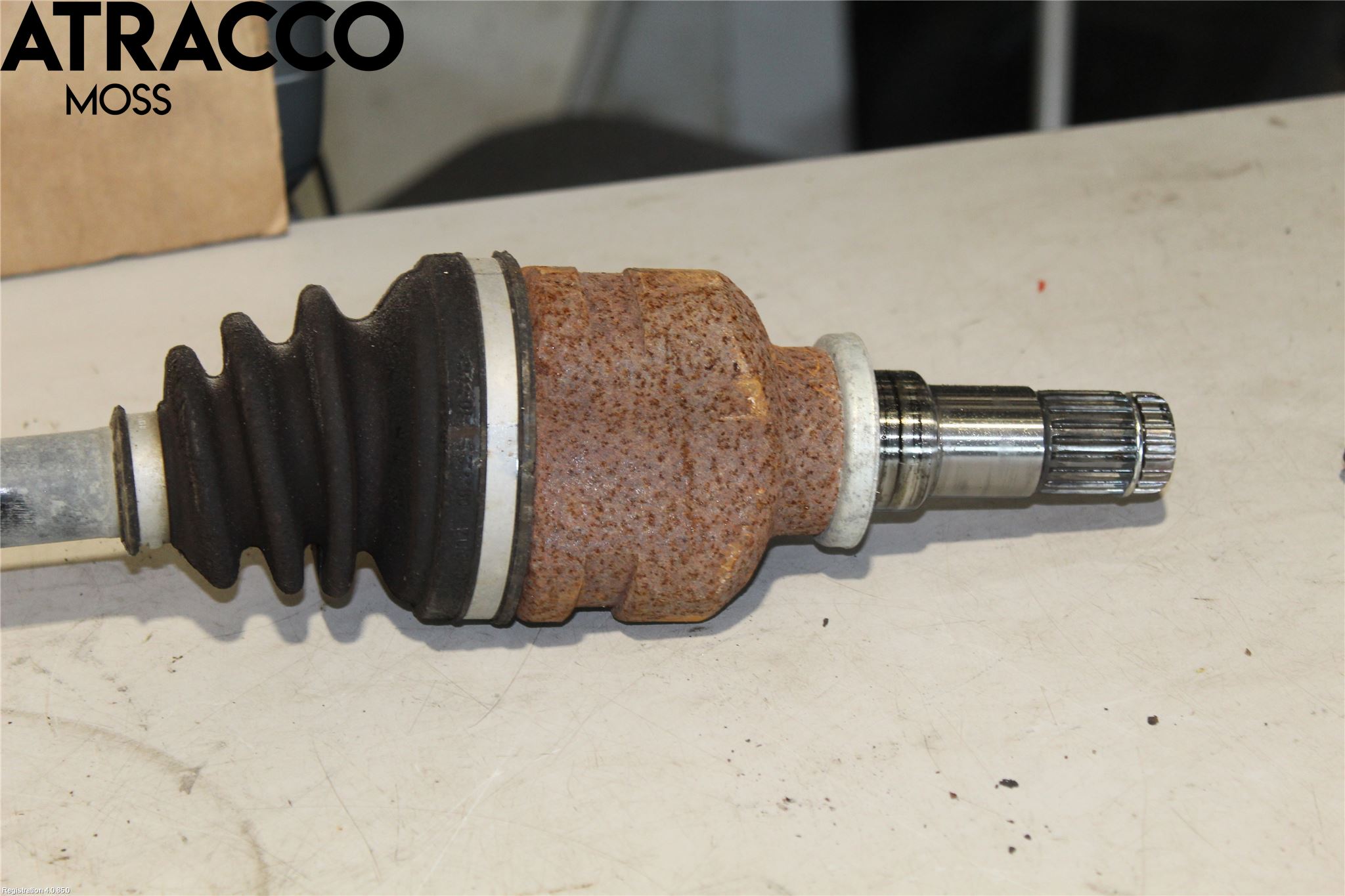 Toyota YARIS XP130 12-14 Drivaxel Fram Höger