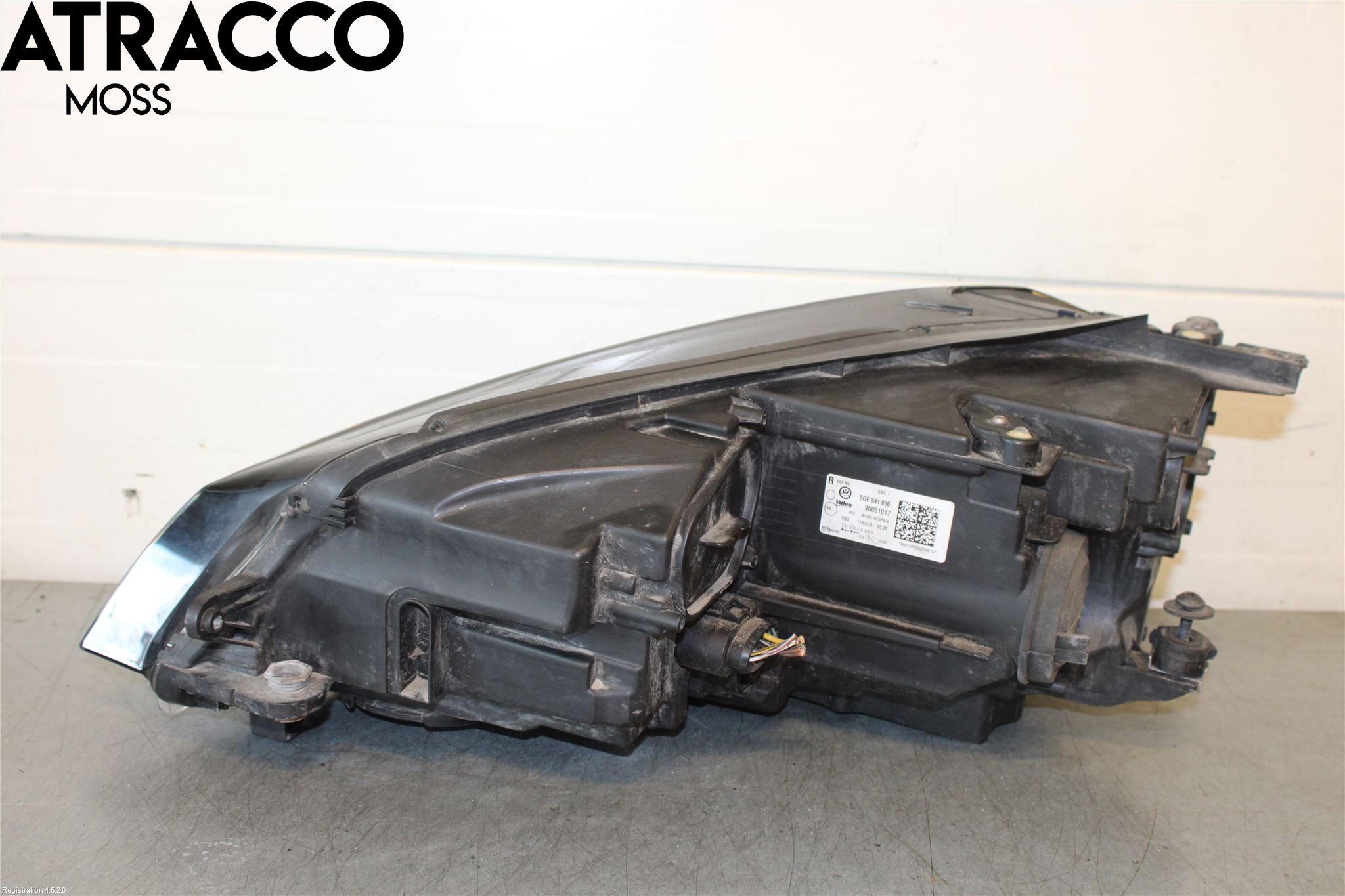 Volkswagen VW GOLF / E-GOLF VII 13-20 Strålkastare Höger
