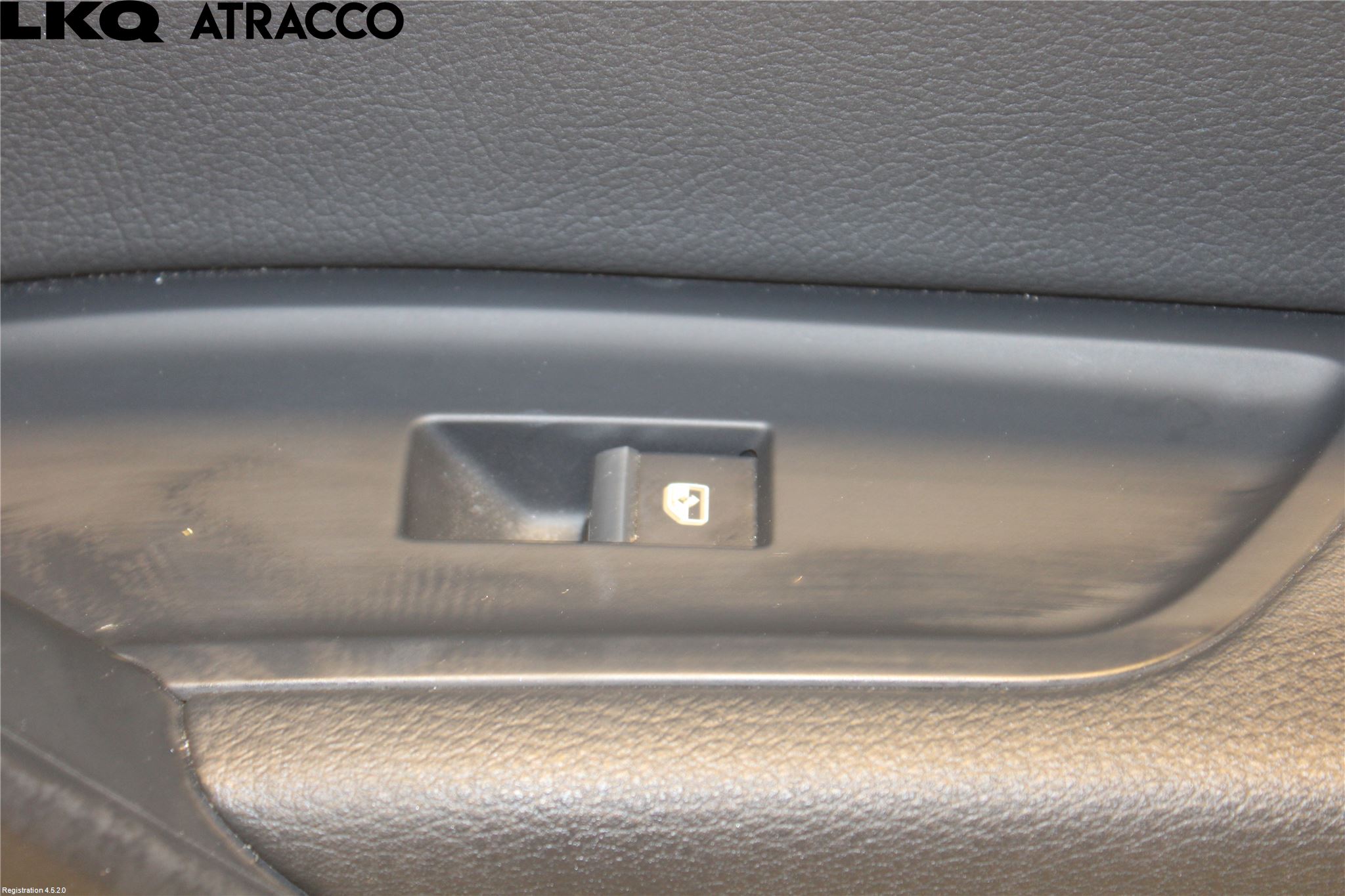 Audi Q5/SQ5 17- Dörrklädsel Hö